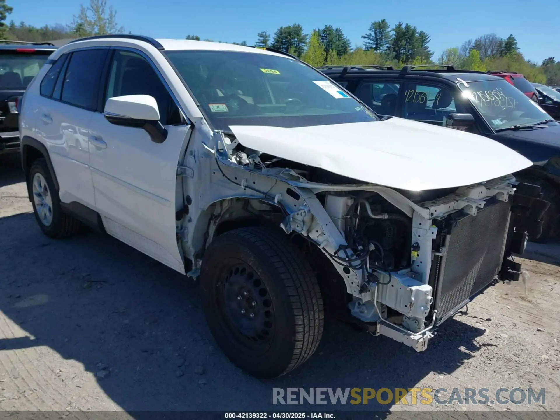 1 Photograph of a damaged car JTMG1RFV3KD007040 TOYOTA RAV4 2019