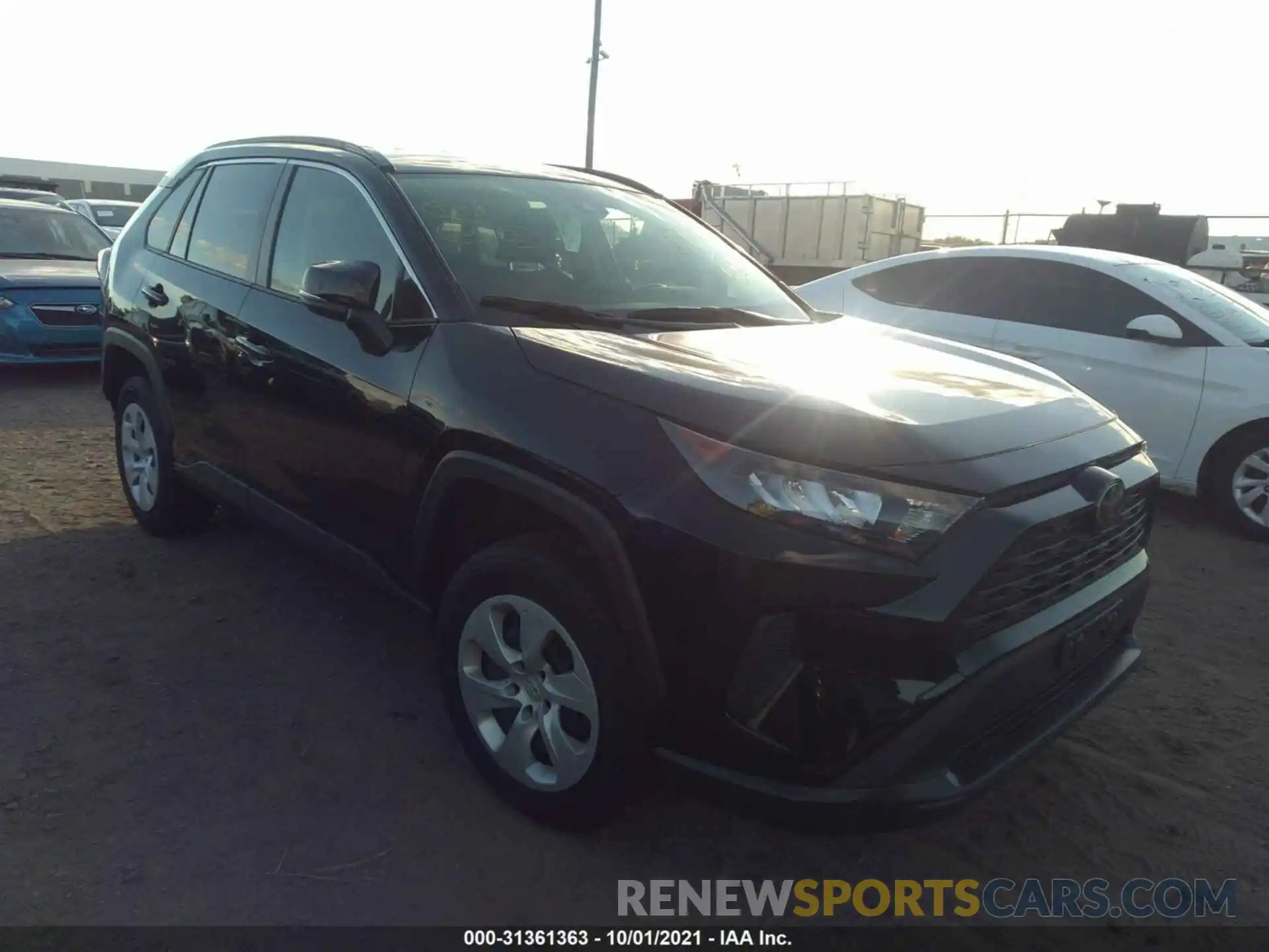 1 Photograph of a damaged car JTMG1RFV3KD046632 TOYOTA RAV4 2019