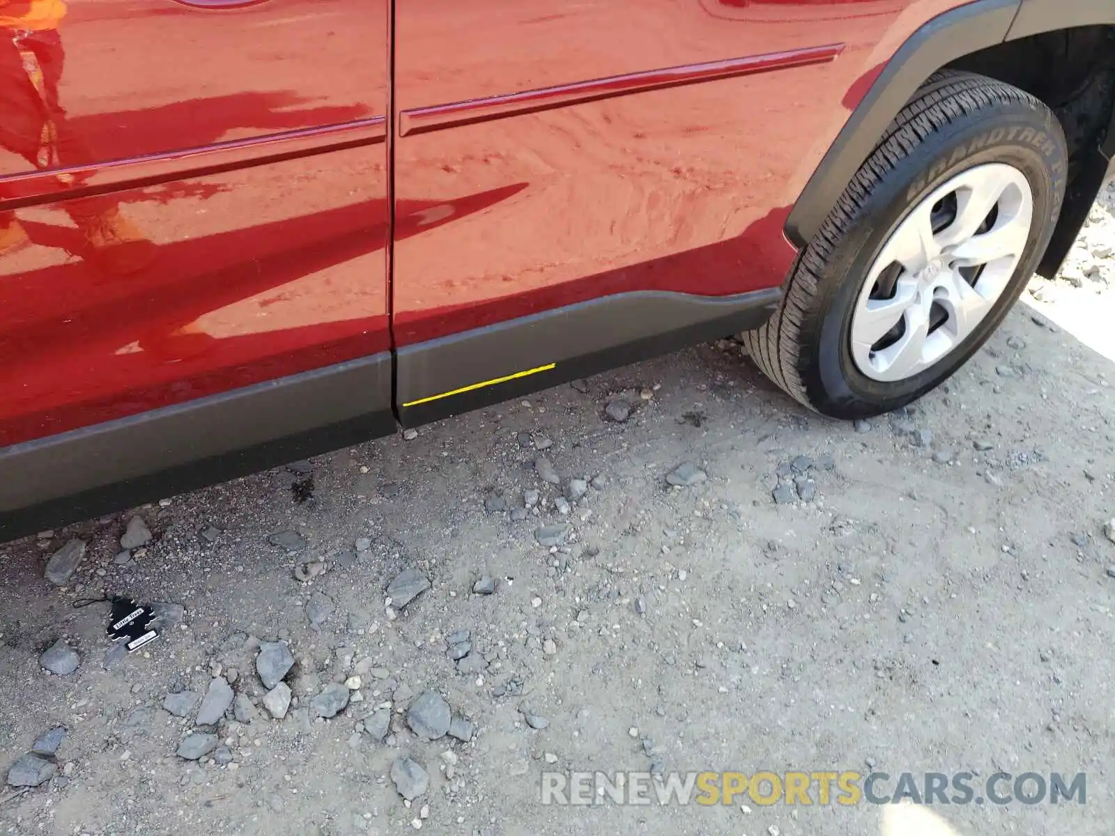 9 Photograph of a damaged car JTMG1RFV3KD510034 TOYOTA RAV4 2019