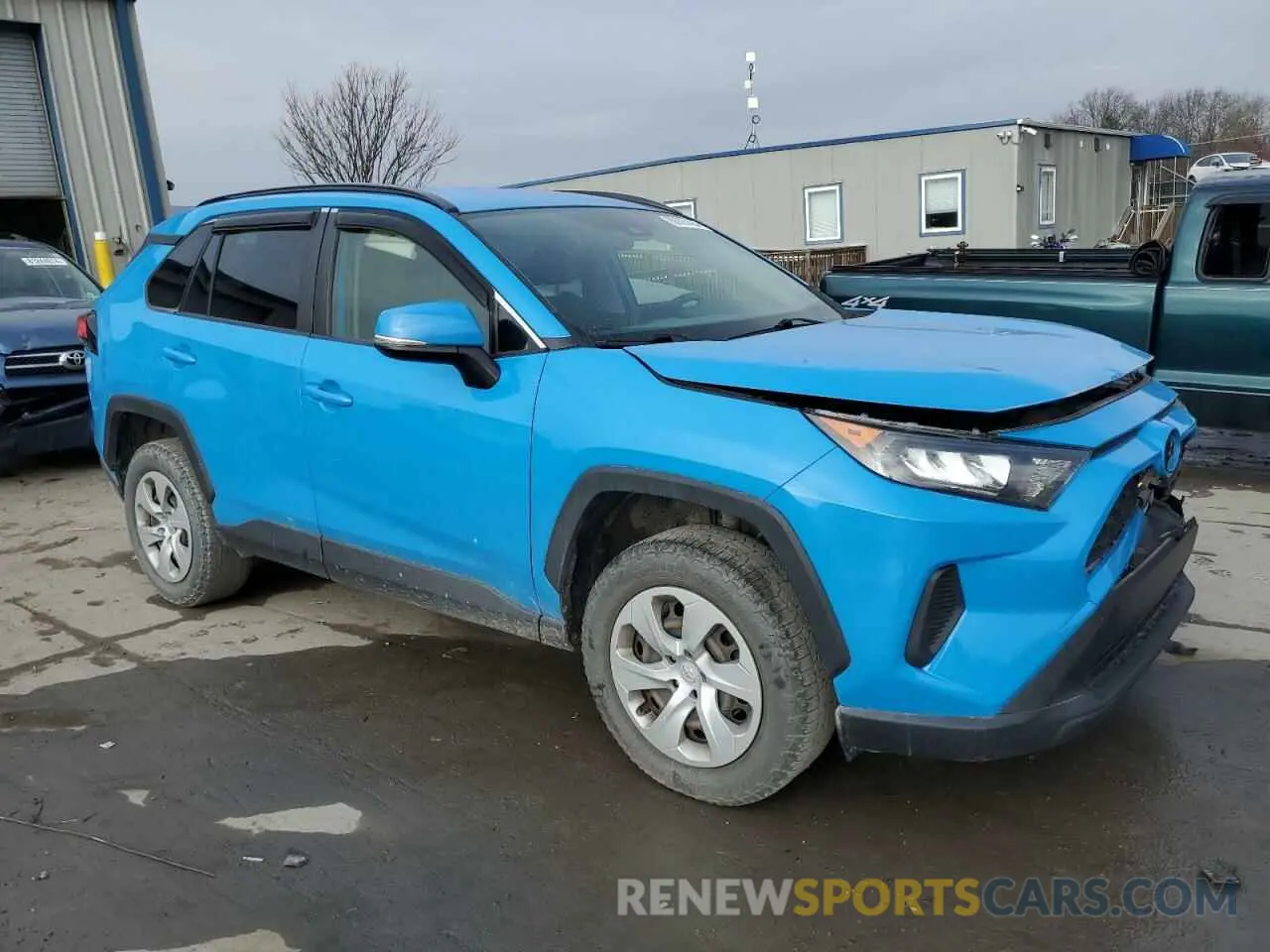 4 Photograph of a damaged car JTMG1RFV3KJ004382 TOYOTA RAV4 2019