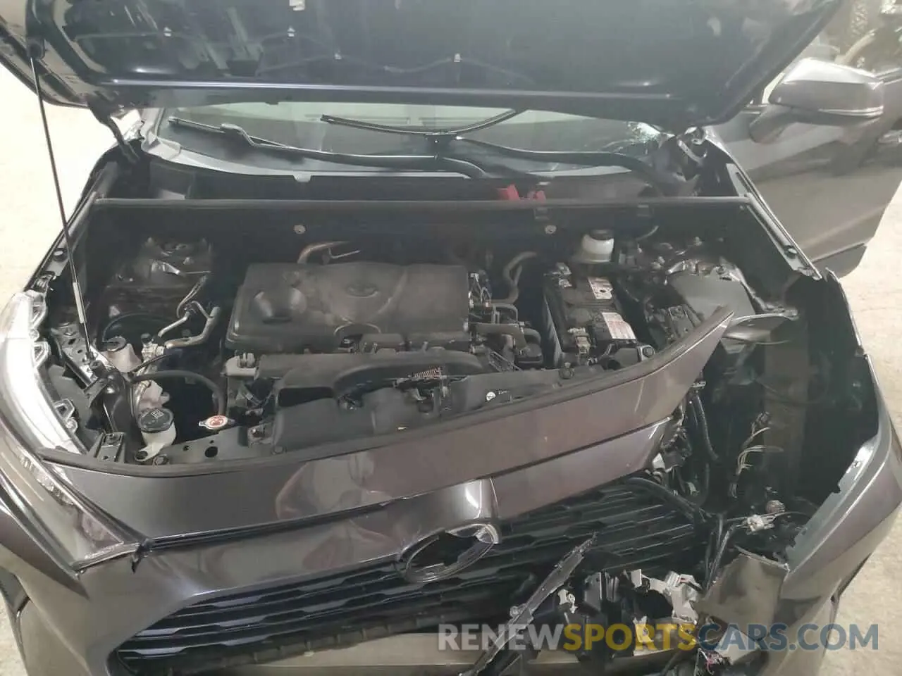 12 Photograph of a damaged car JTMG1RFV3KJ004902 TOYOTA RAV4 2019