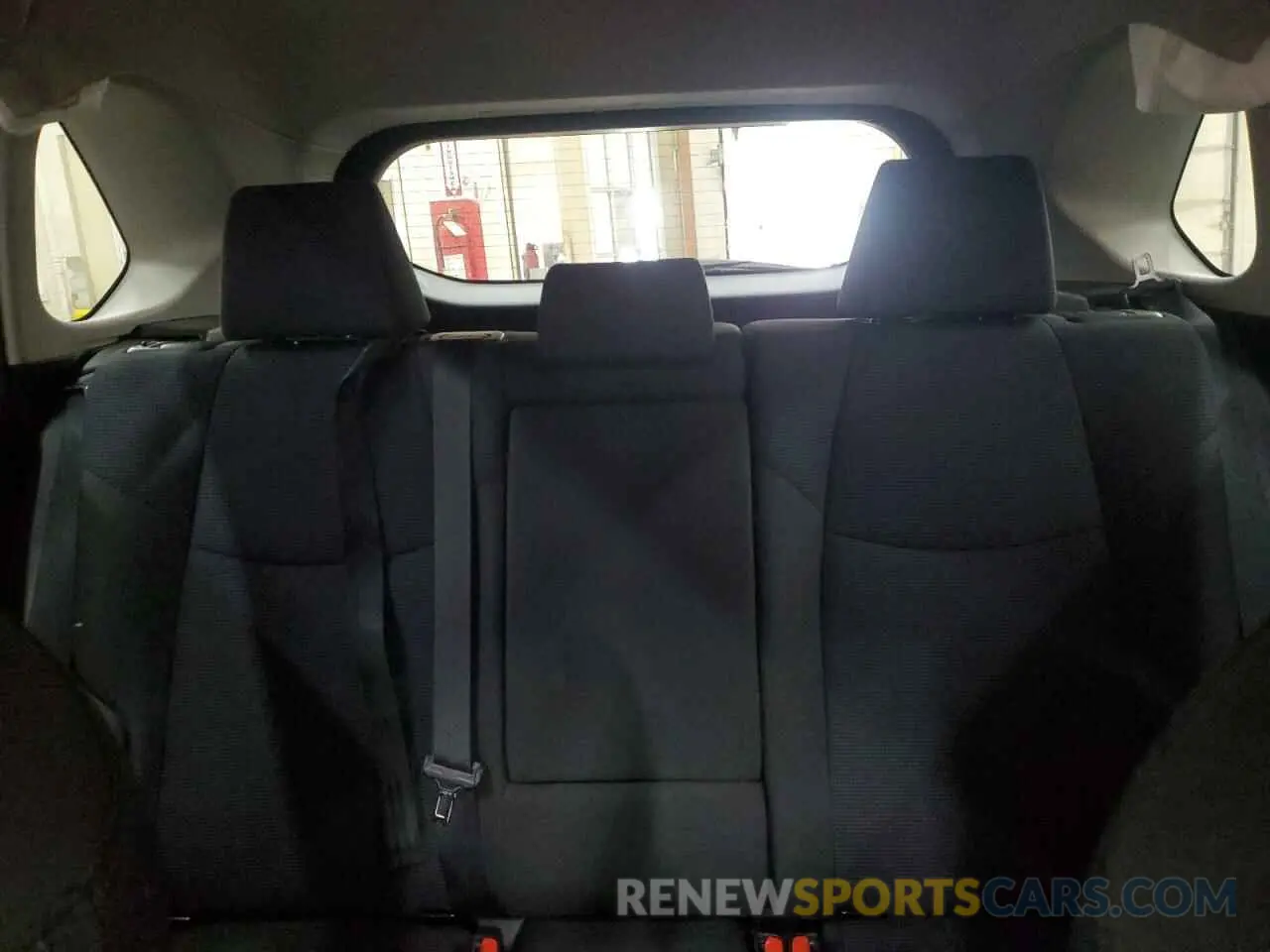 10 Photograph of a damaged car JTMG1RFV4KD008682 TOYOTA RAV4 2019
