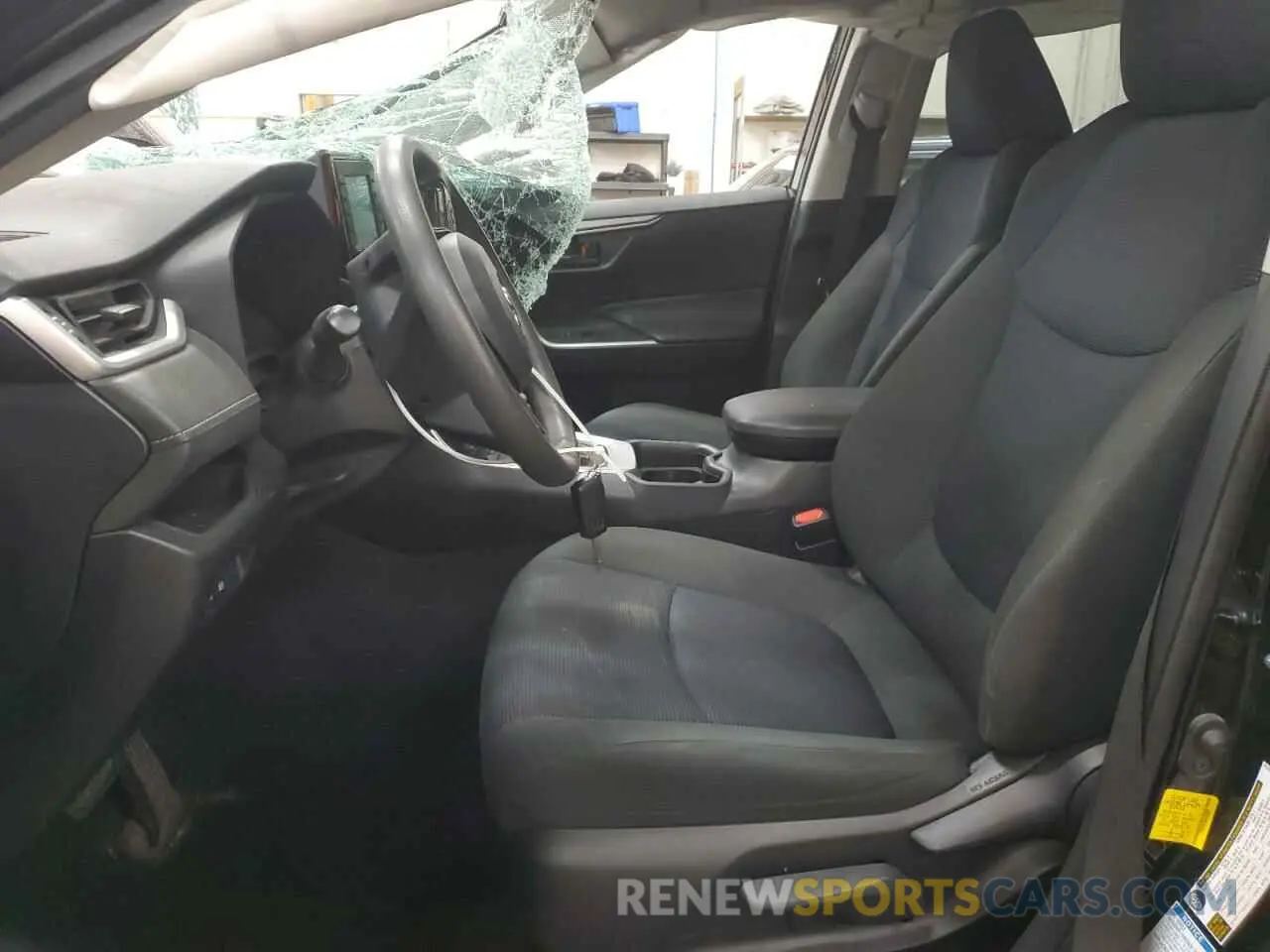 7 Photograph of a damaged car JTMG1RFV4KD008682 TOYOTA RAV4 2019