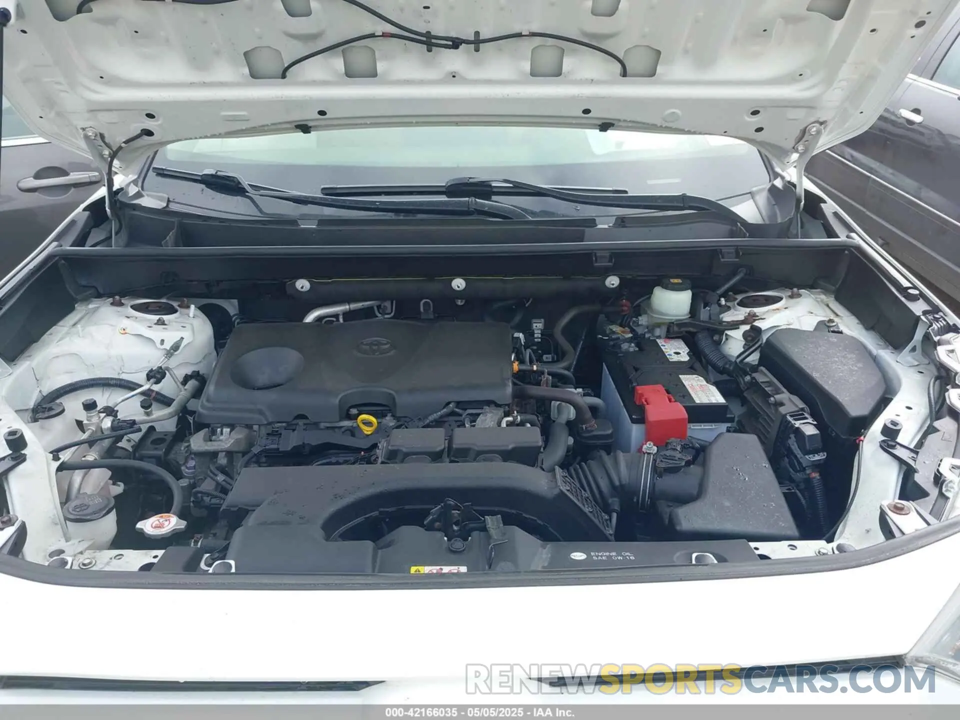 10 Photograph of a damaged car JTMG1RFV4KD022825 TOYOTA RAV4 2019