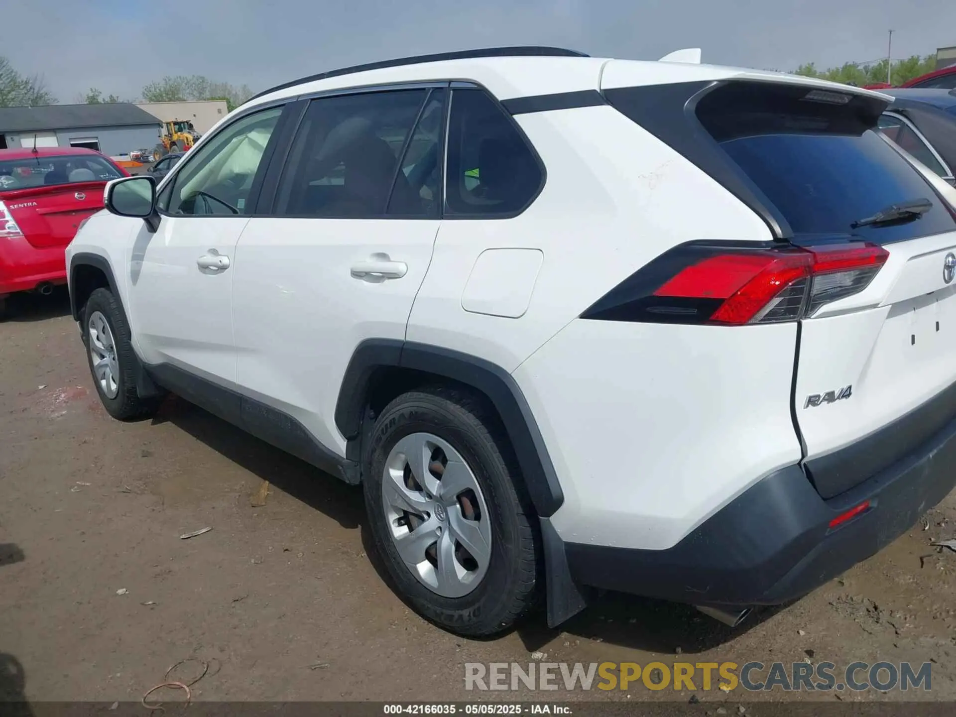 15 Photograph of a damaged car JTMG1RFV4KD022825 TOYOTA RAV4 2019
