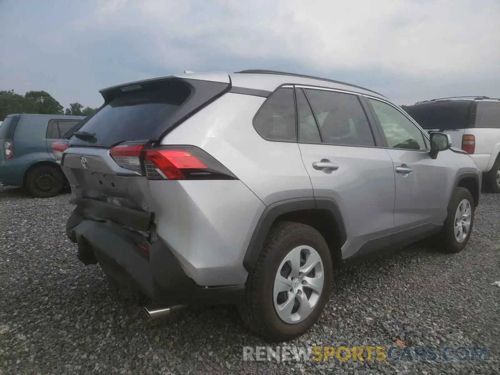 4 Photograph of a damaged car JTMG1RFV4KD037292 TOYOTA RAV4 2019