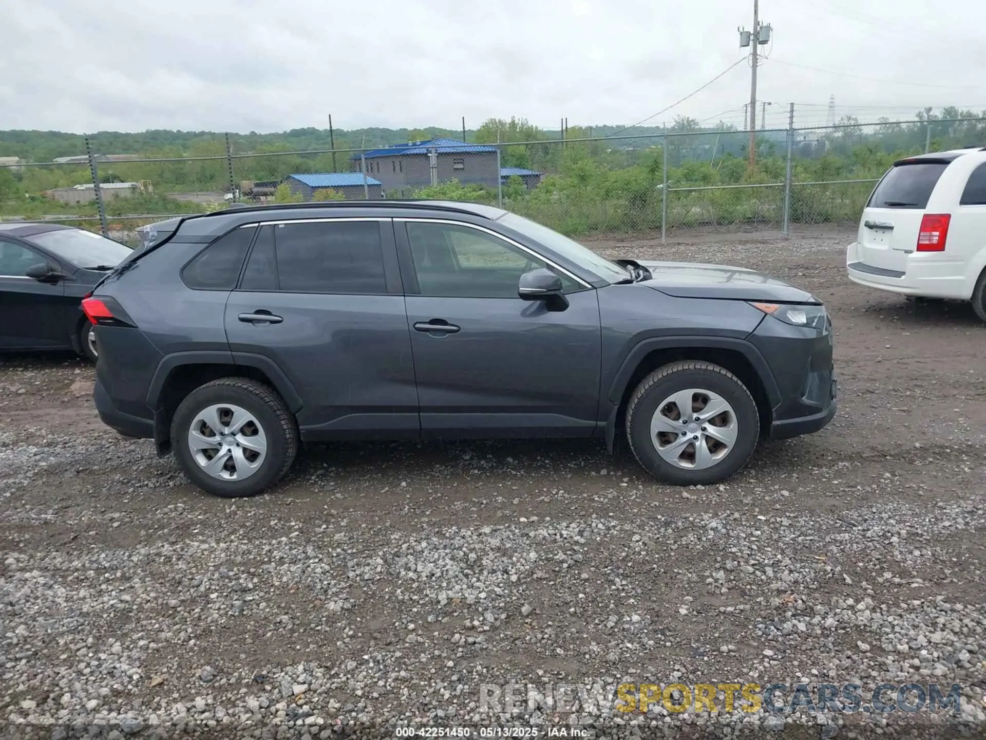 13 Photograph of a damaged car JTMG1RFV4KD047188 TOYOTA RAV4 2019