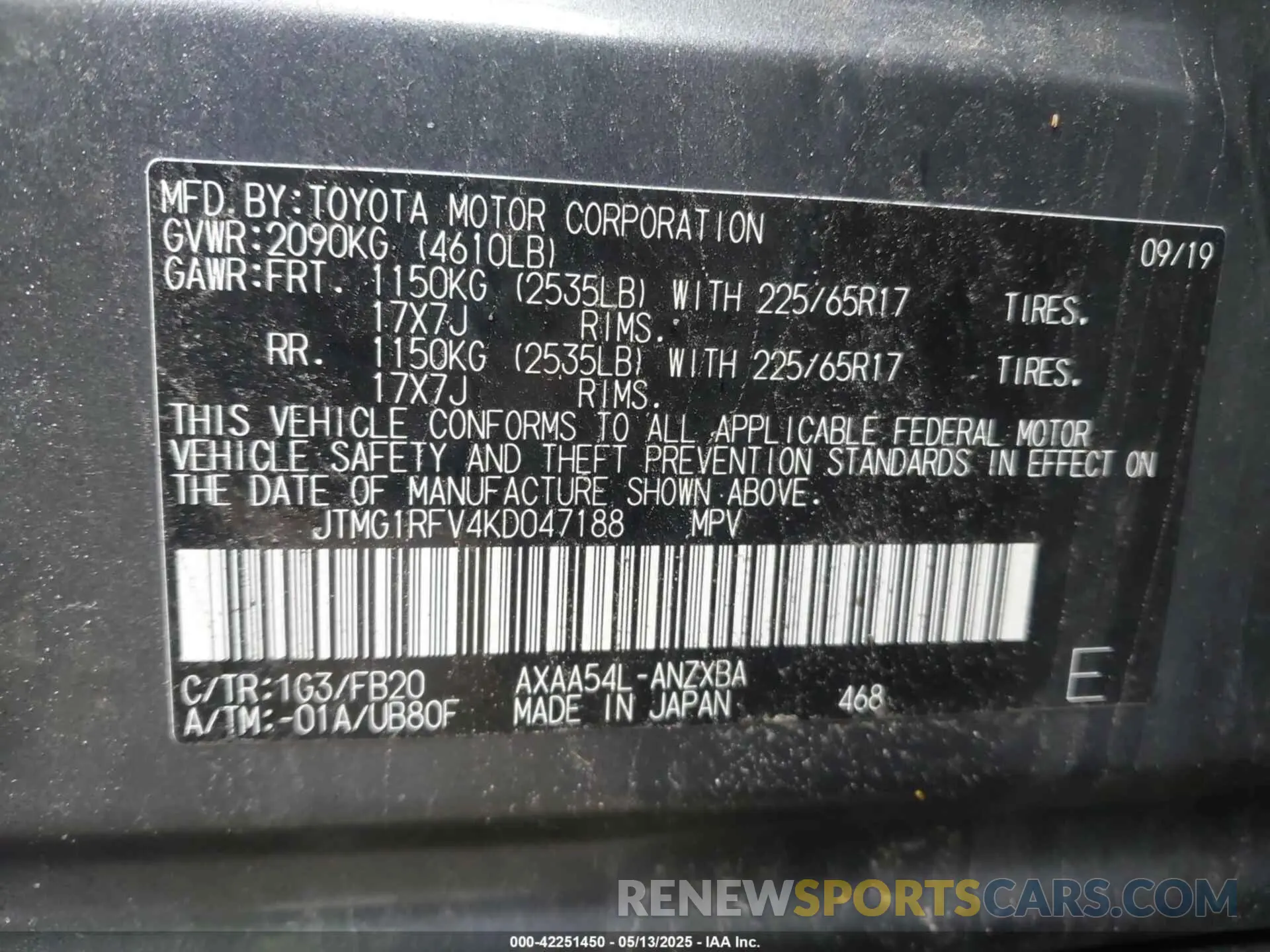9 Photograph of a damaged car JTMG1RFV4KD047188 TOYOTA RAV4 2019