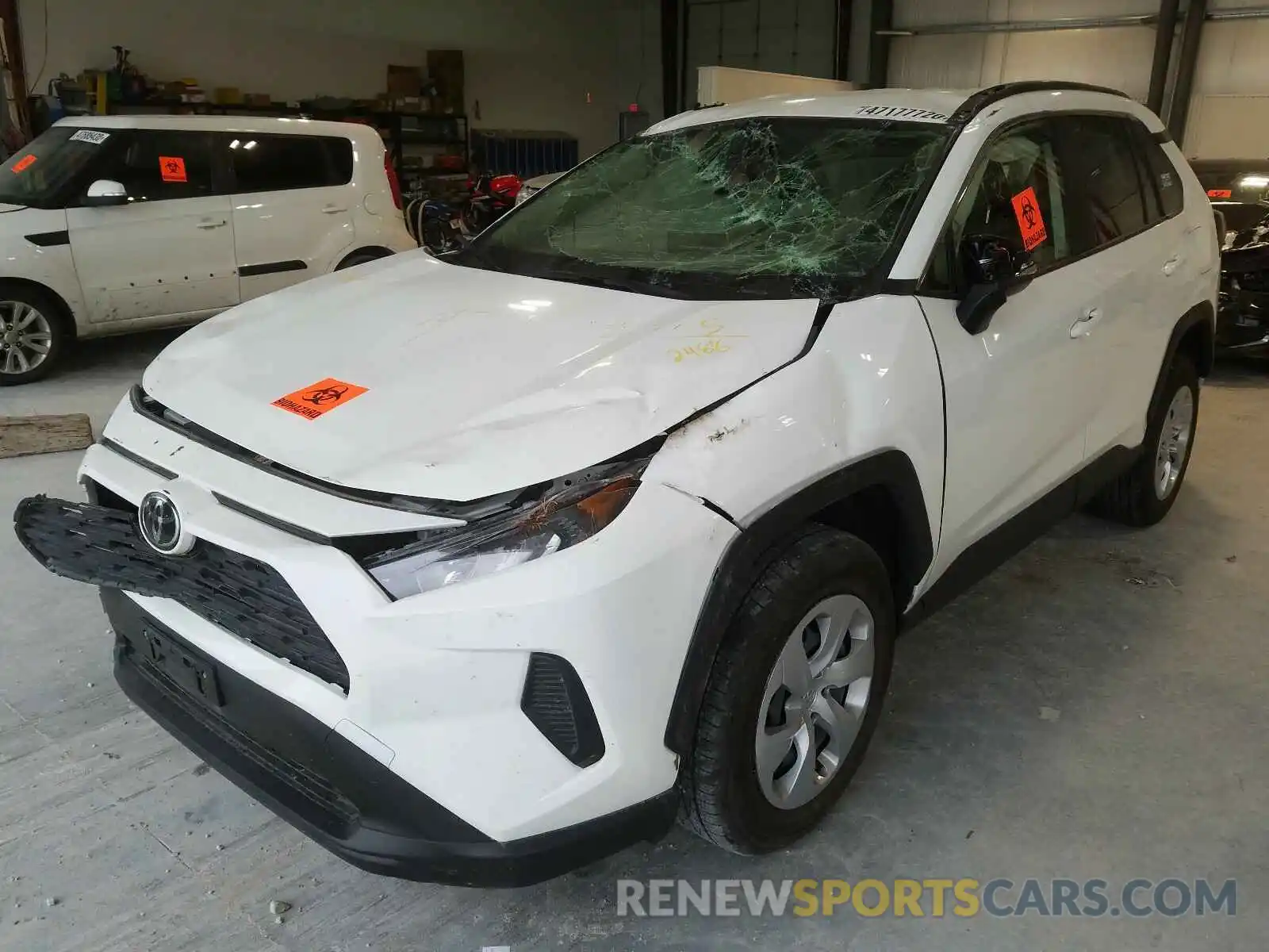 2 Photograph of a damaged car JTMG1RFV4KJ012488 TOYOTA RAV4 2019