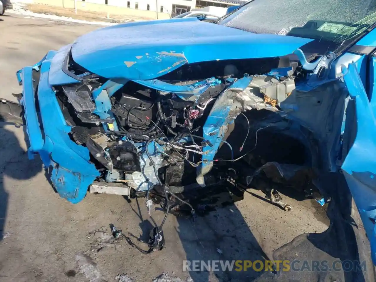 9 Photograph of a damaged car JTMG1RFV5KD003975 TOYOTA RAV4 2019