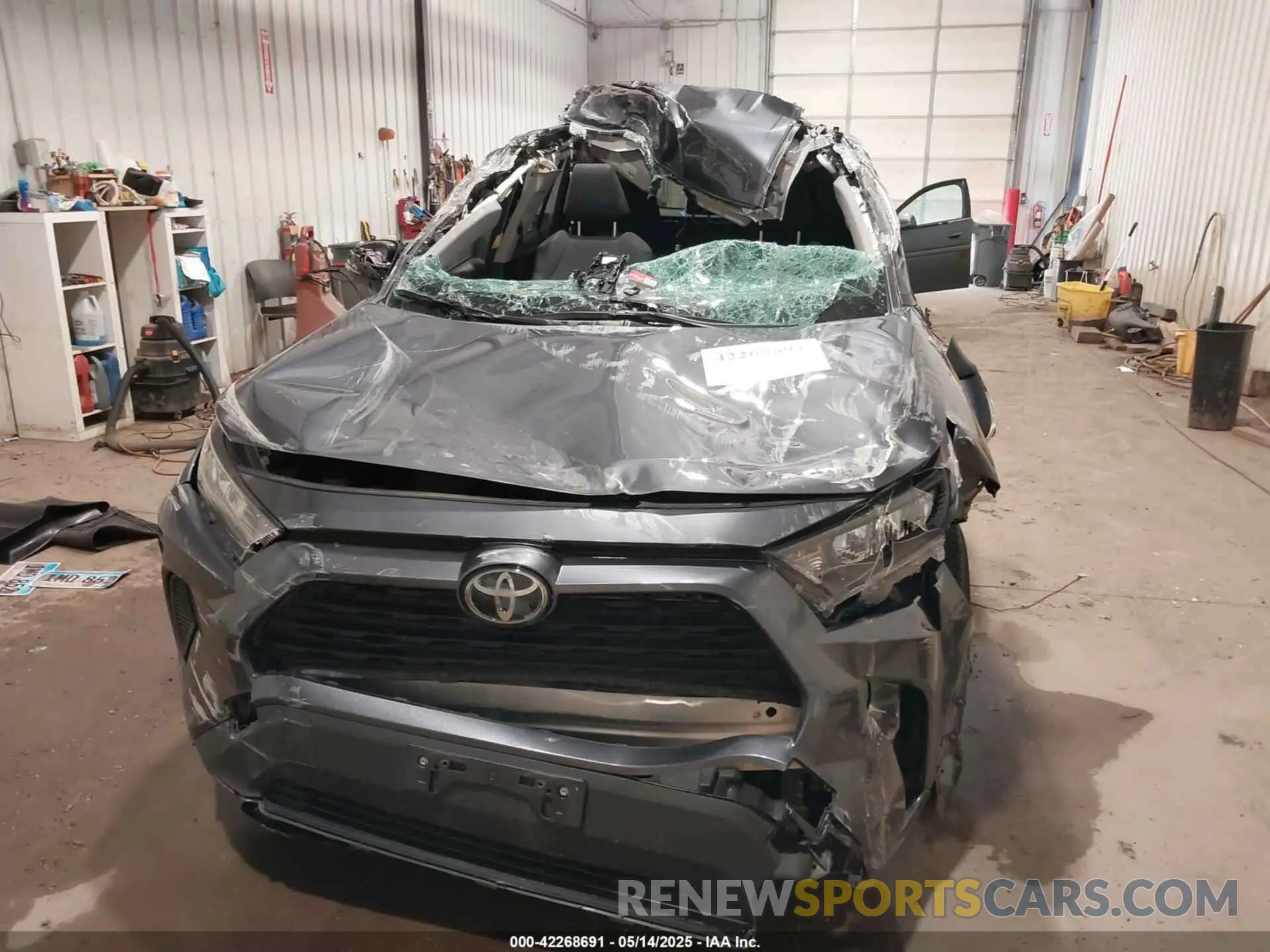 6 Photograph of a damaged car JTMG1RFV5KD502307 TOYOTA RAV4 2019