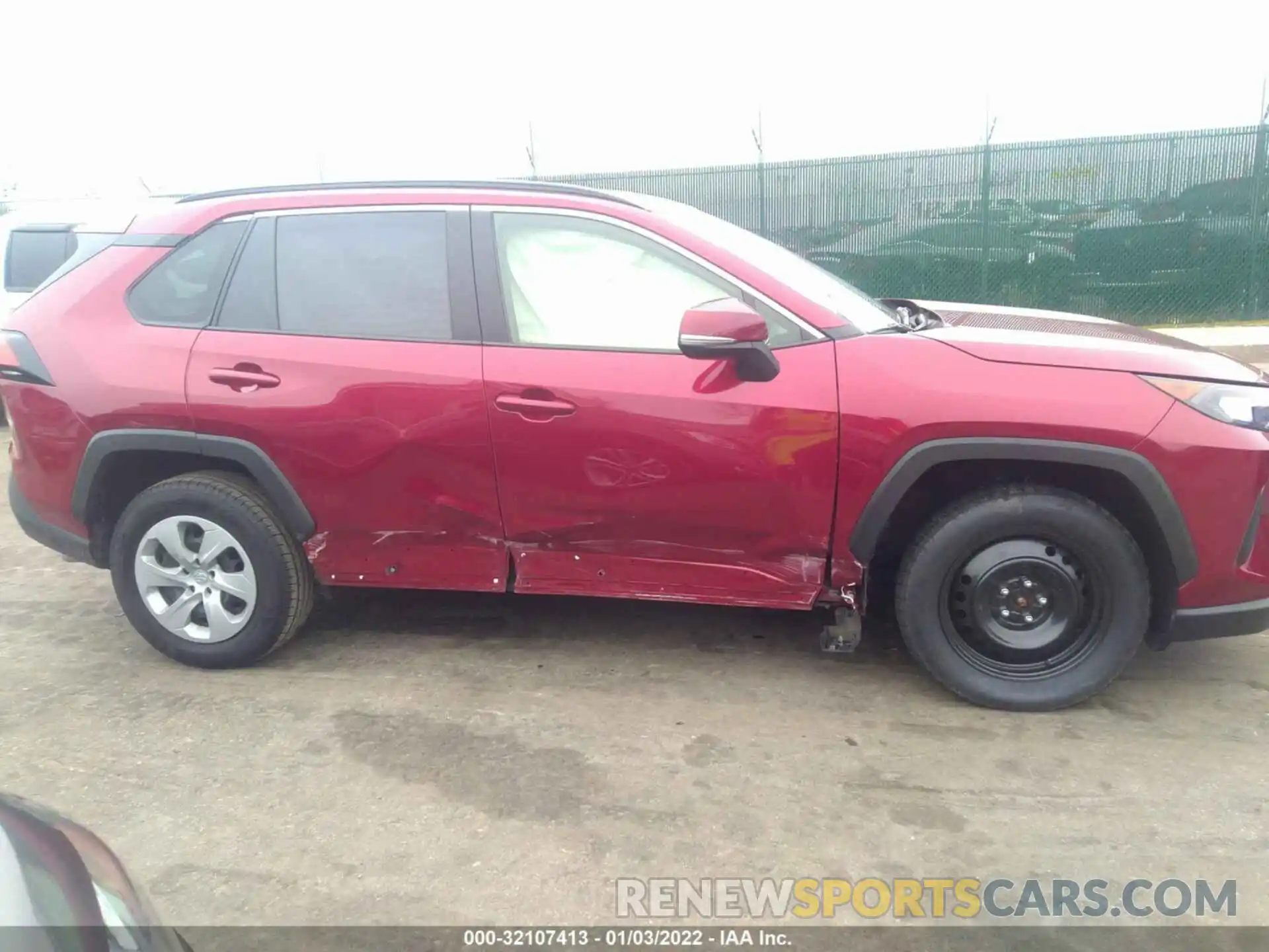 6 Photograph of a damaged car JTMG1RFV5KJ003881 TOYOTA RAV4 2019