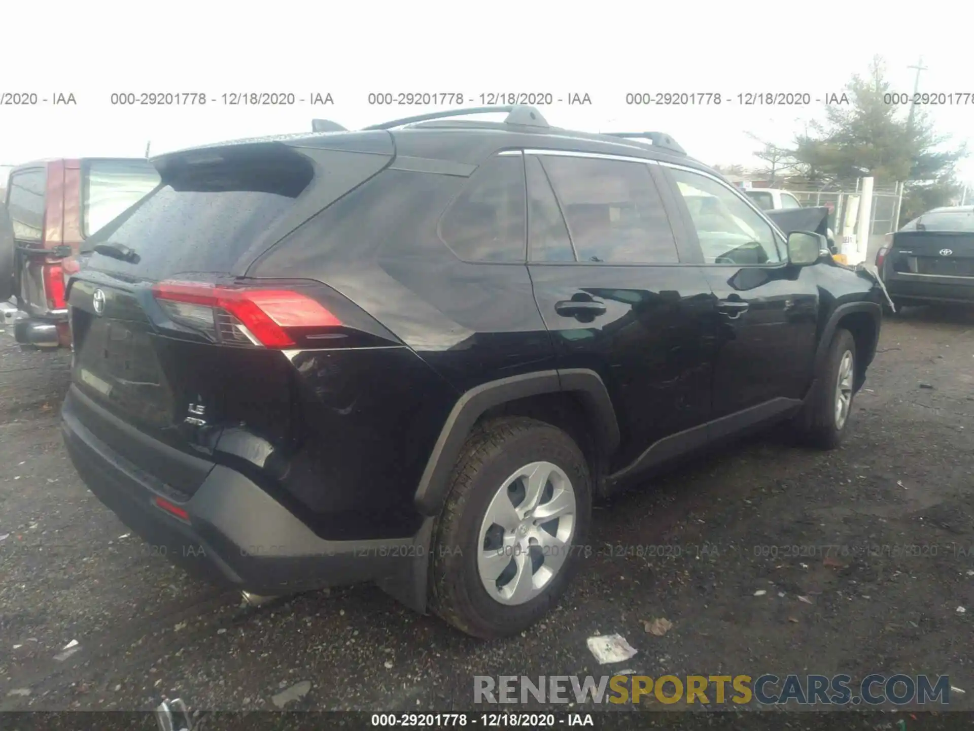 4 Photograph of a damaged car JTMG1RFV5KJ006280 TOYOTA RAV4 2019