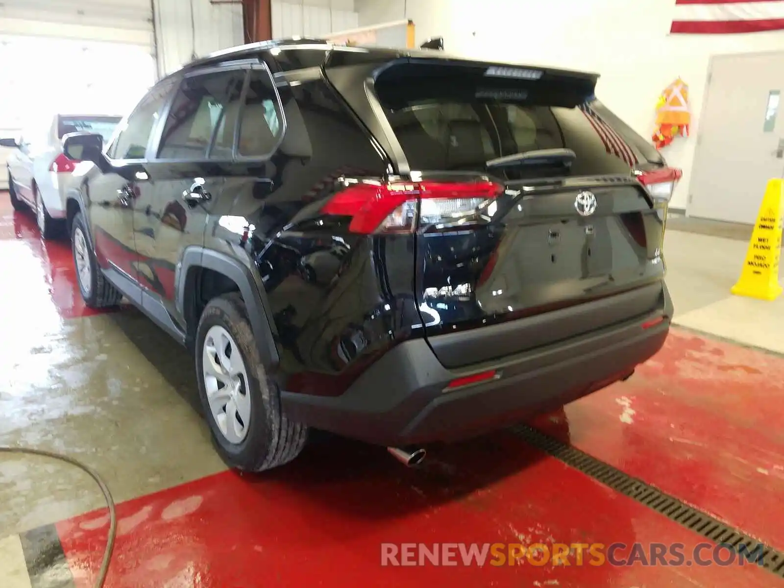 3 Photograph of a damaged car JTMG1RFV6KJ013688 TOYOTA RAV4 2019