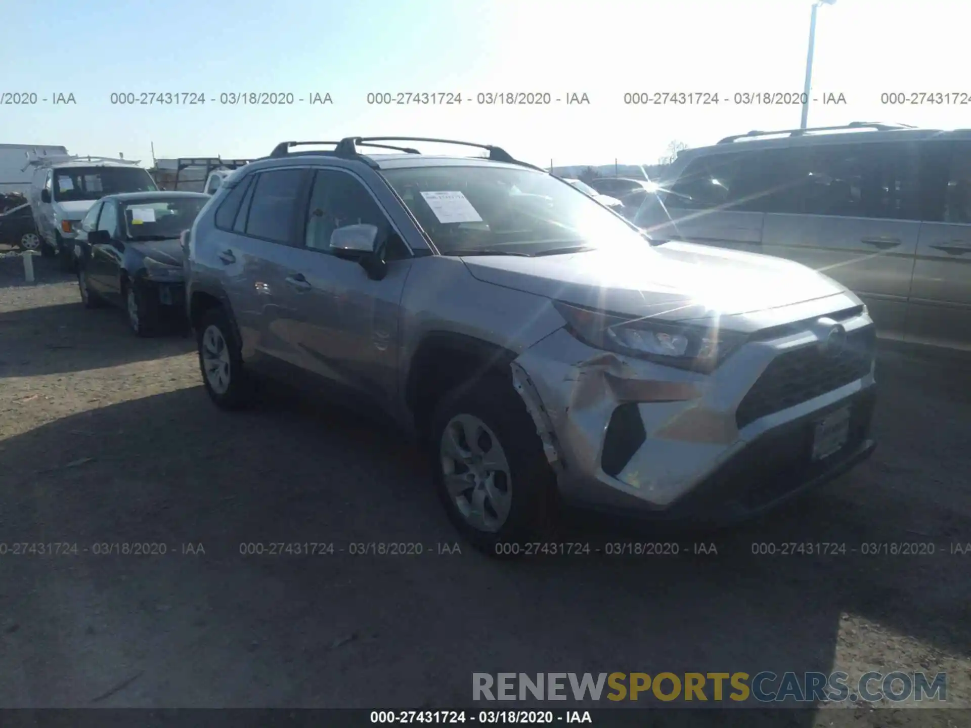 1 Photograph of a damaged car JTMG1RFV7KD007977 TOYOTA RAV4 2019