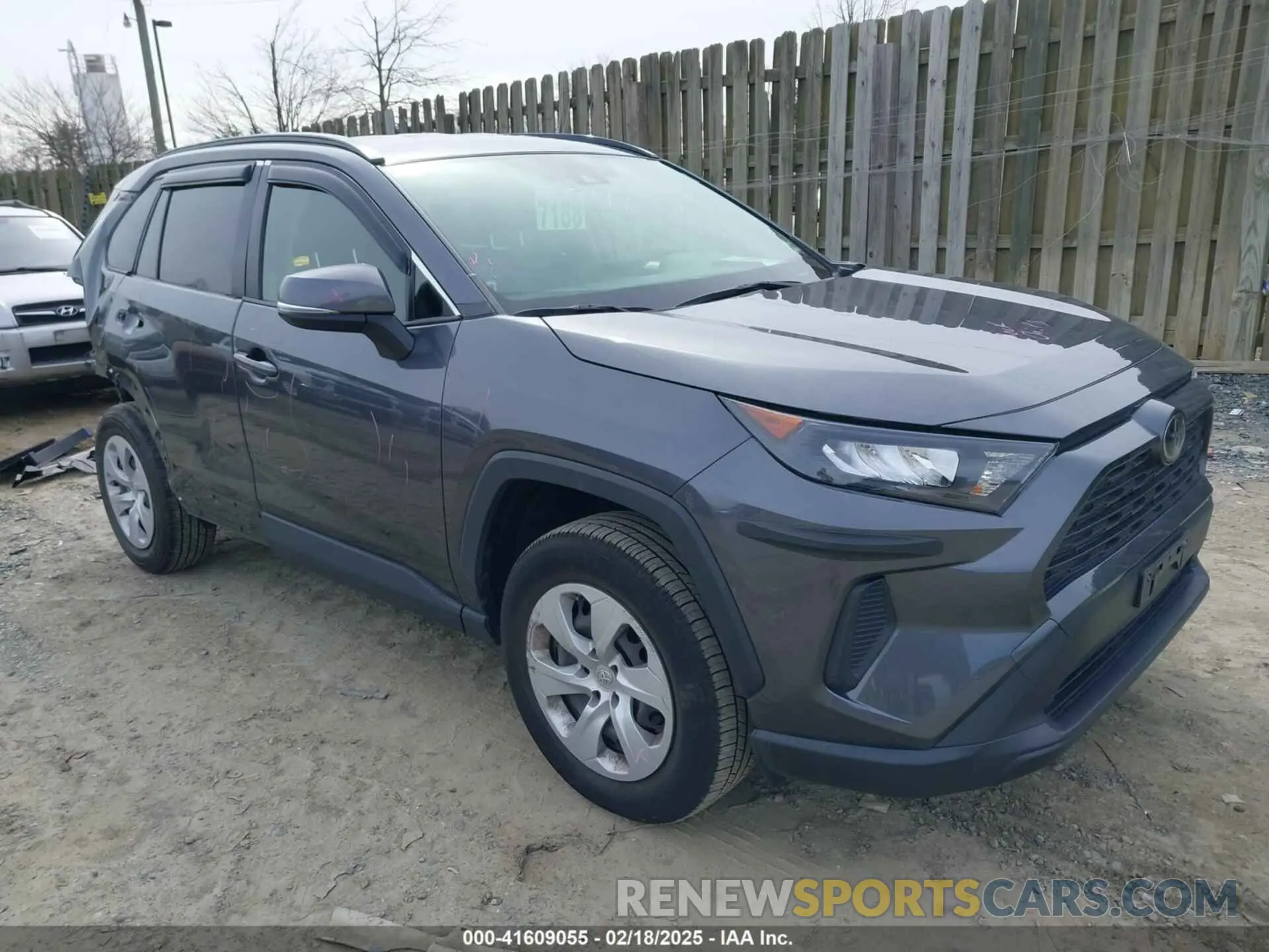 1 Photograph of a damaged car JTMG1RFV7KD017764 TOYOTA RAV4 2019