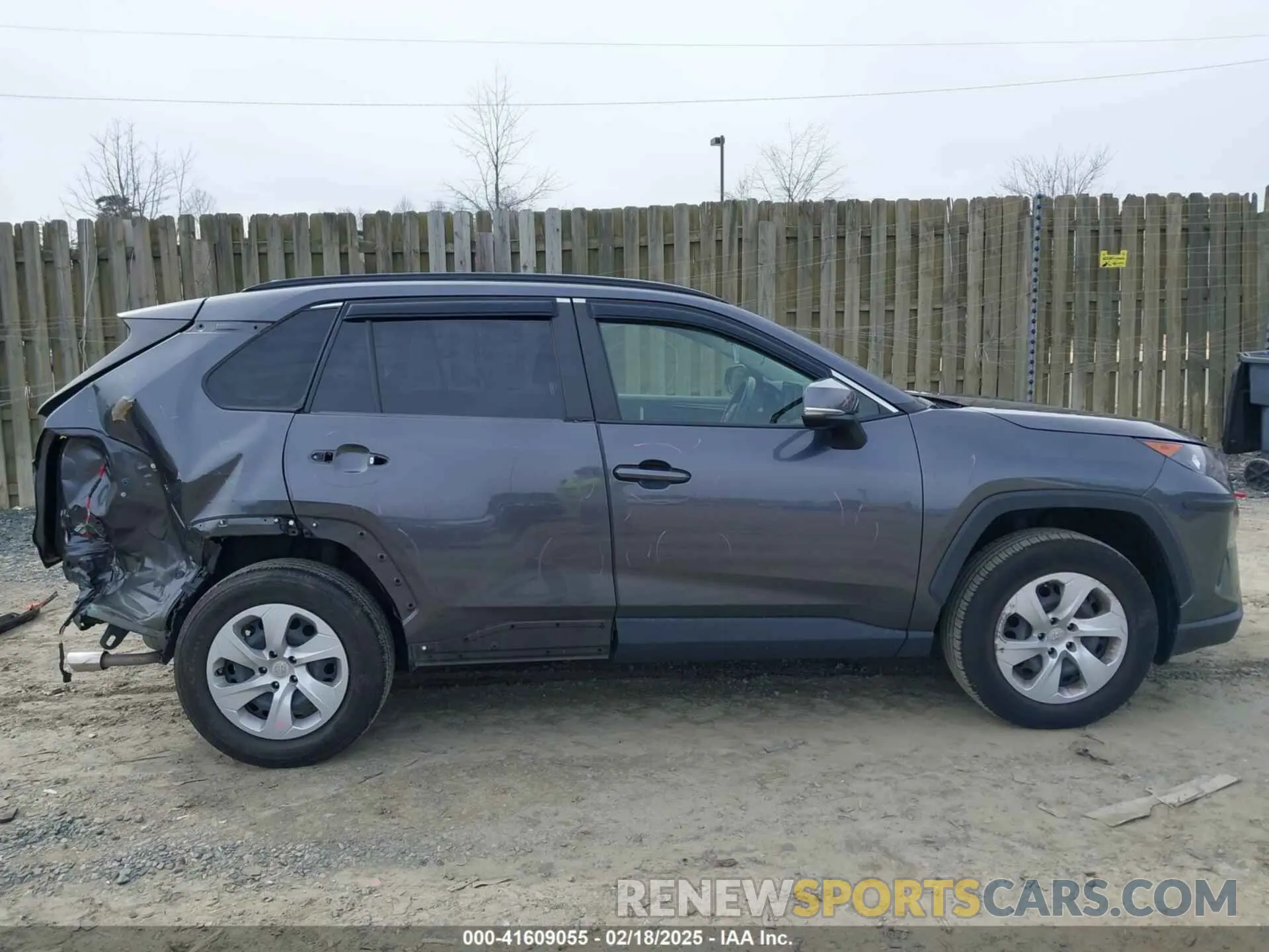 14 Photograph of a damaged car JTMG1RFV7KD017764 TOYOTA RAV4 2019