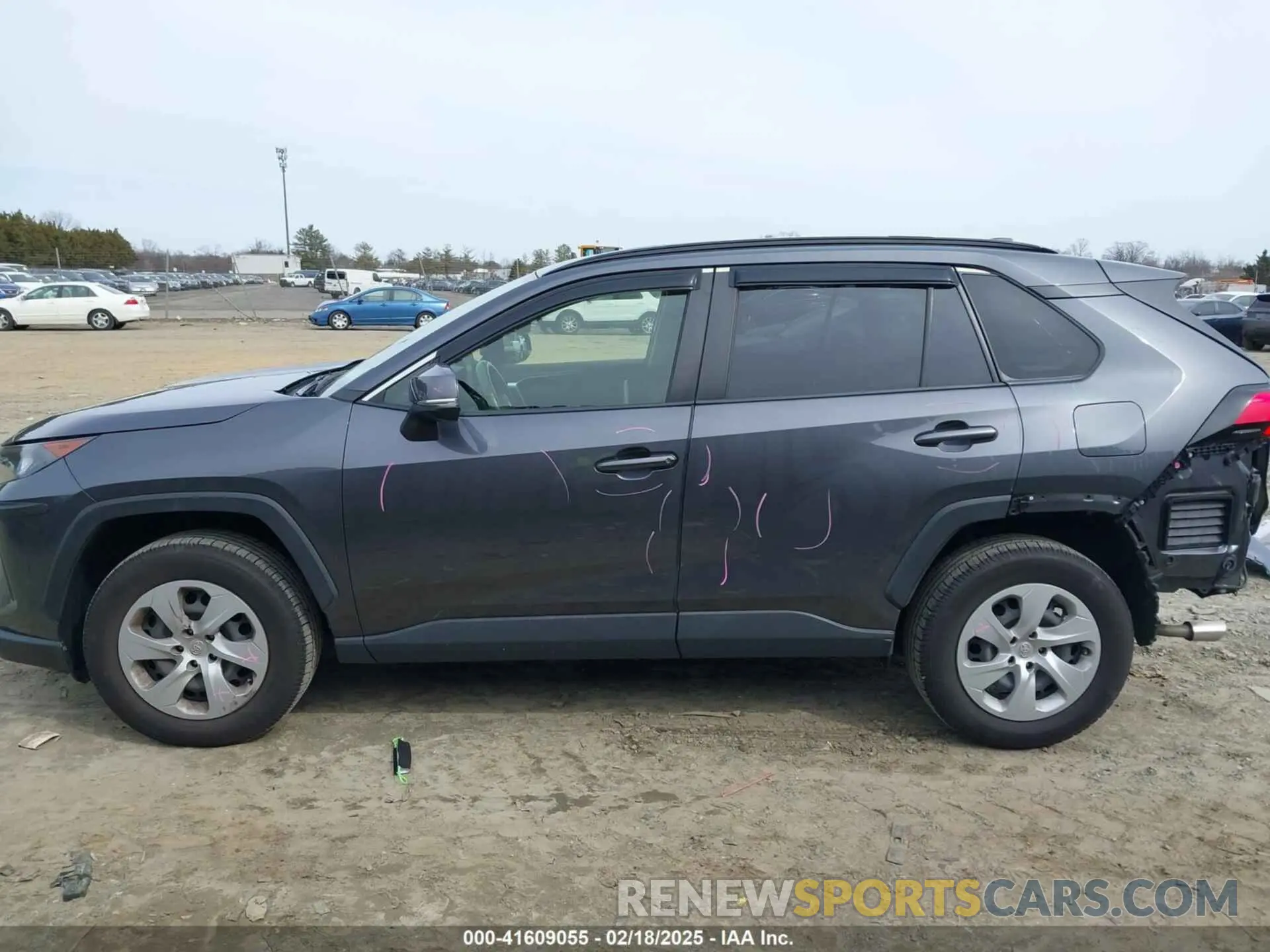 15 Photograph of a damaged car JTMG1RFV7KD017764 TOYOTA RAV4 2019