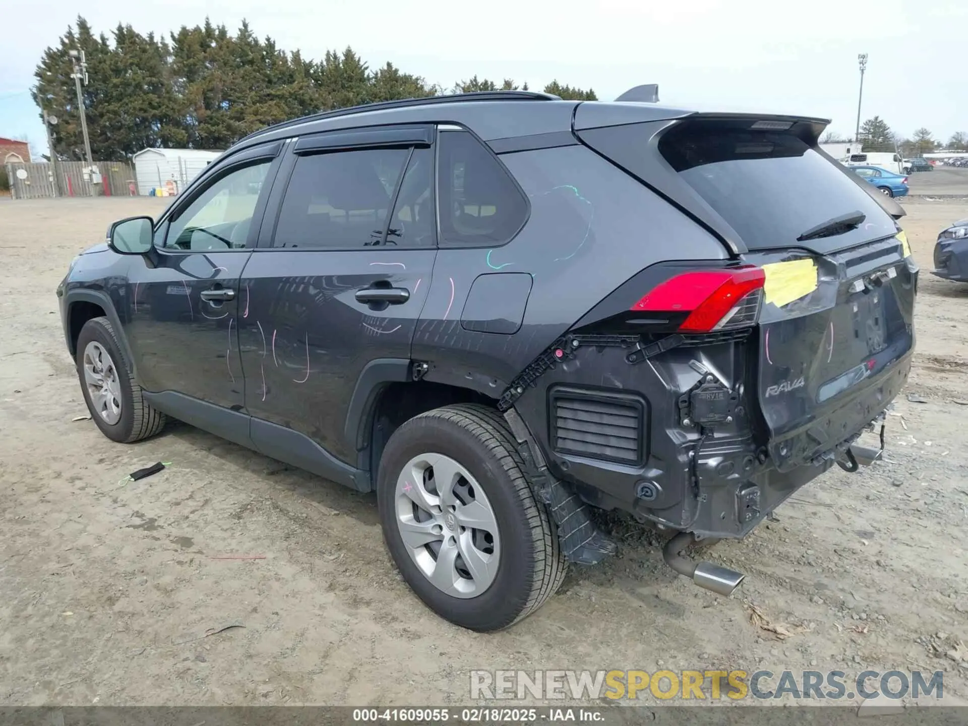 3 Photograph of a damaged car JTMG1RFV7KD017764 TOYOTA RAV4 2019