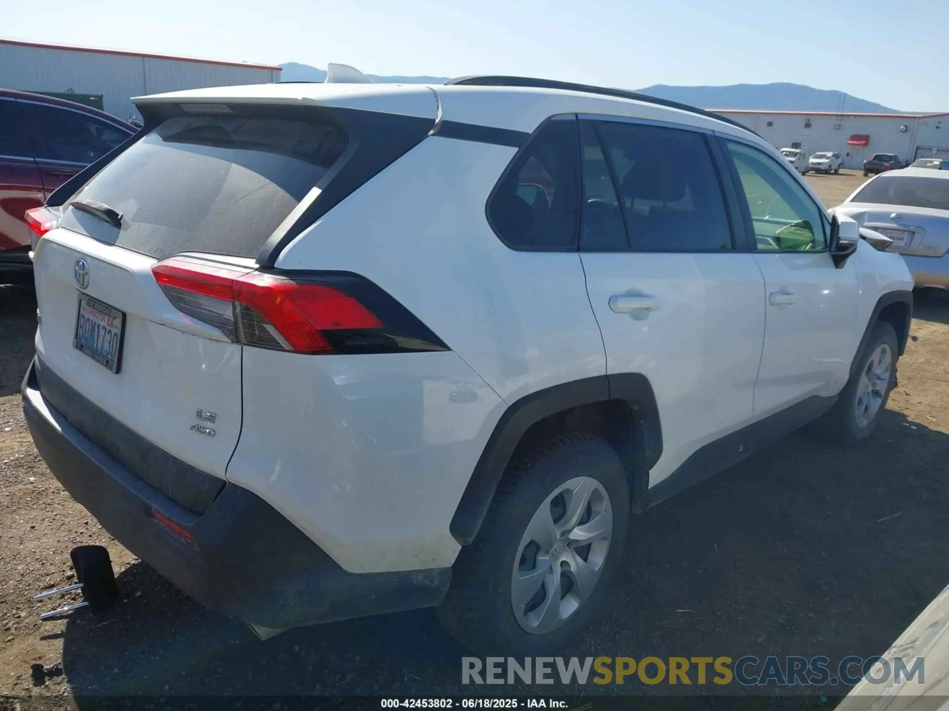 4 Photograph of a damaged car JTMG1RFV7KD037853 TOYOTA RAV4 2019