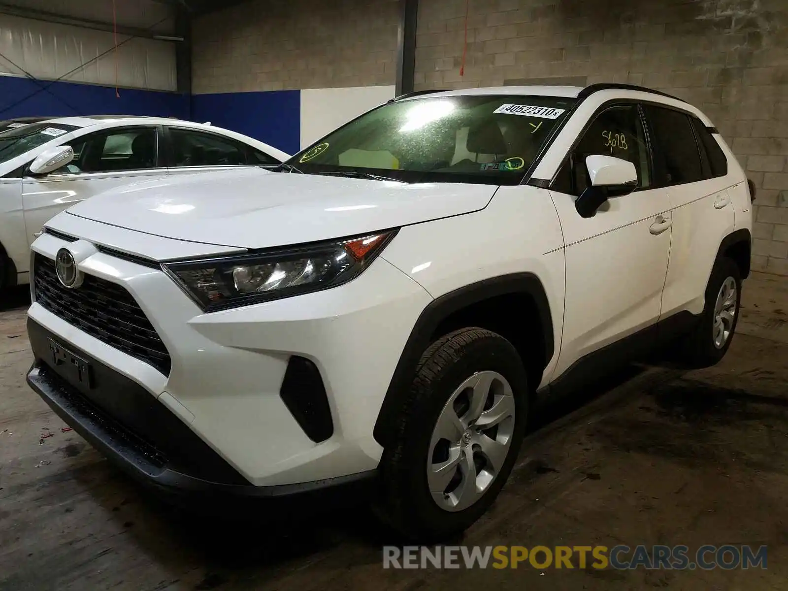 2 Photograph of a damaged car JTMG1RFV7KD045628 TOYOTA RAV4 2019