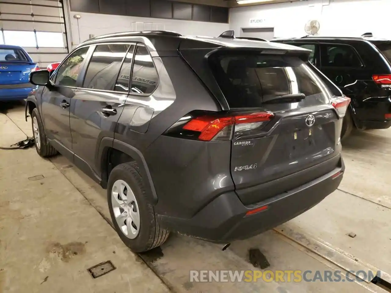 3 Photograph of a damaged car JTMG1RFV7KJ016048 TOYOTA RAV4 2019