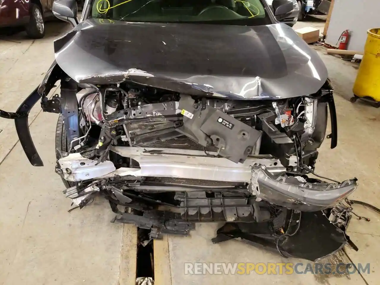 9 Photograph of a damaged car JTMG1RFV7KJ016048 TOYOTA RAV4 2019