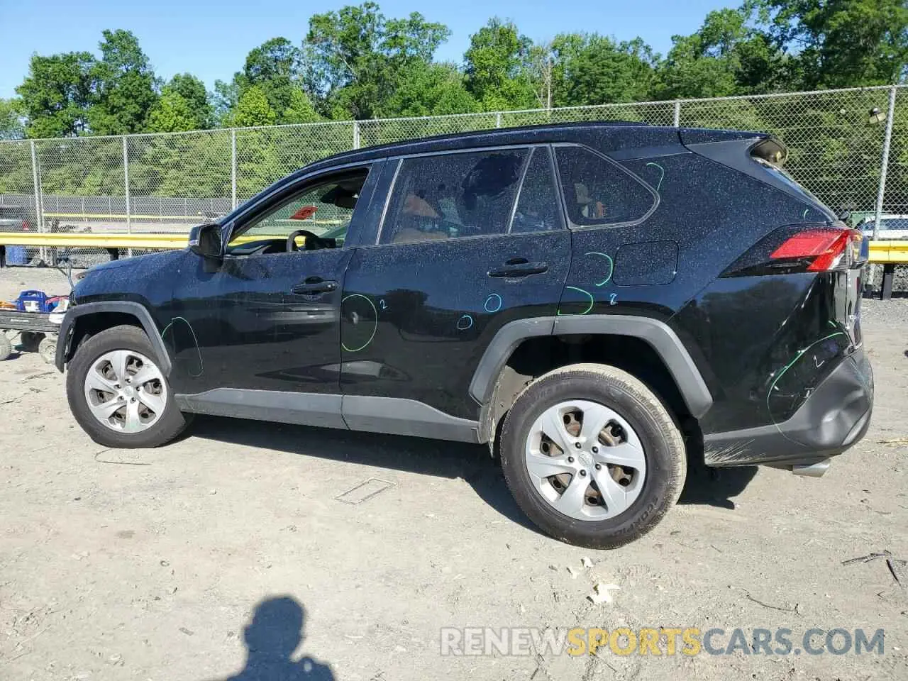 2 Photograph of a damaged car JTMG1RFV8KD010418 TOYOTA RAV4 2019