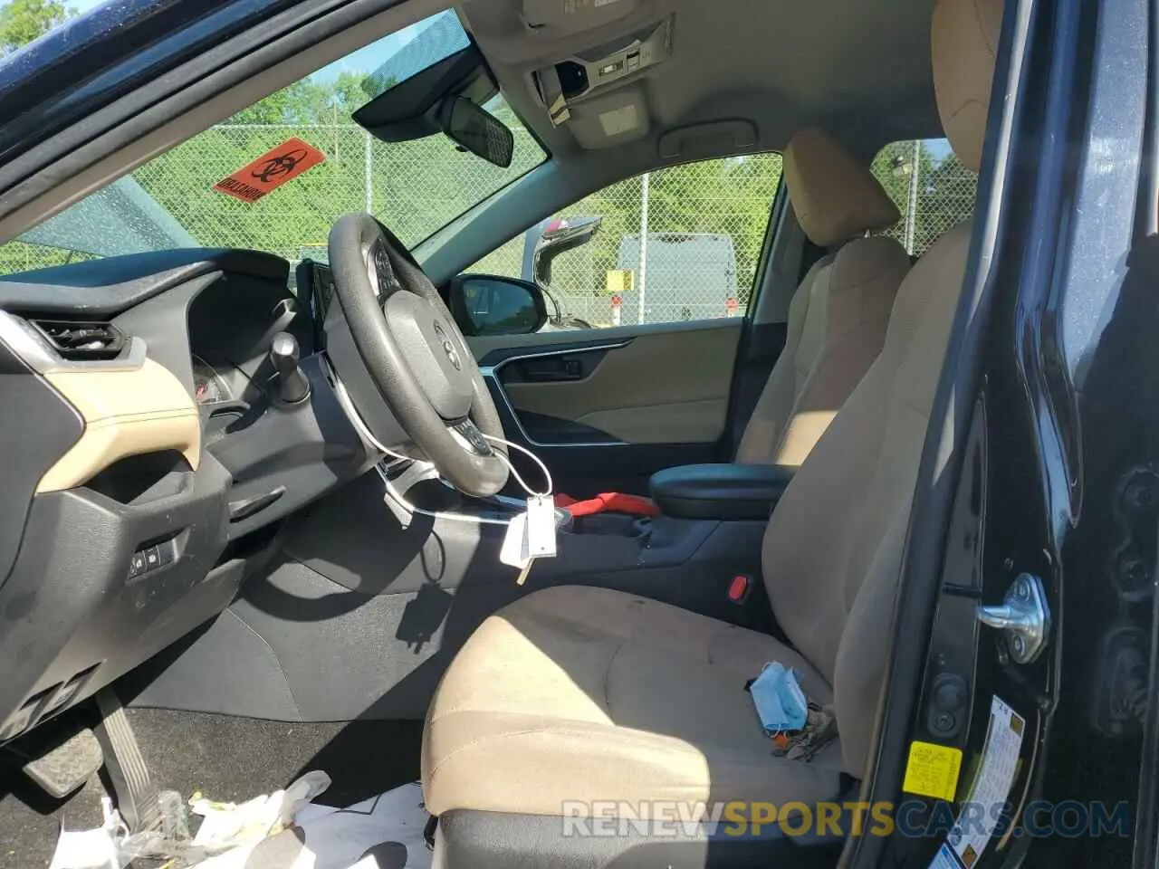7 Photograph of a damaged car JTMG1RFV8KD010418 TOYOTA RAV4 2019