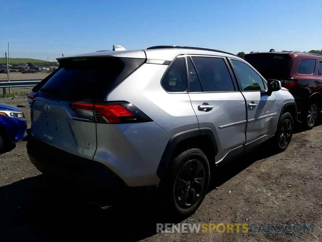 4 Photograph of a damaged car JTMG1RFV9KD015725 TOYOTA RAV4 2019