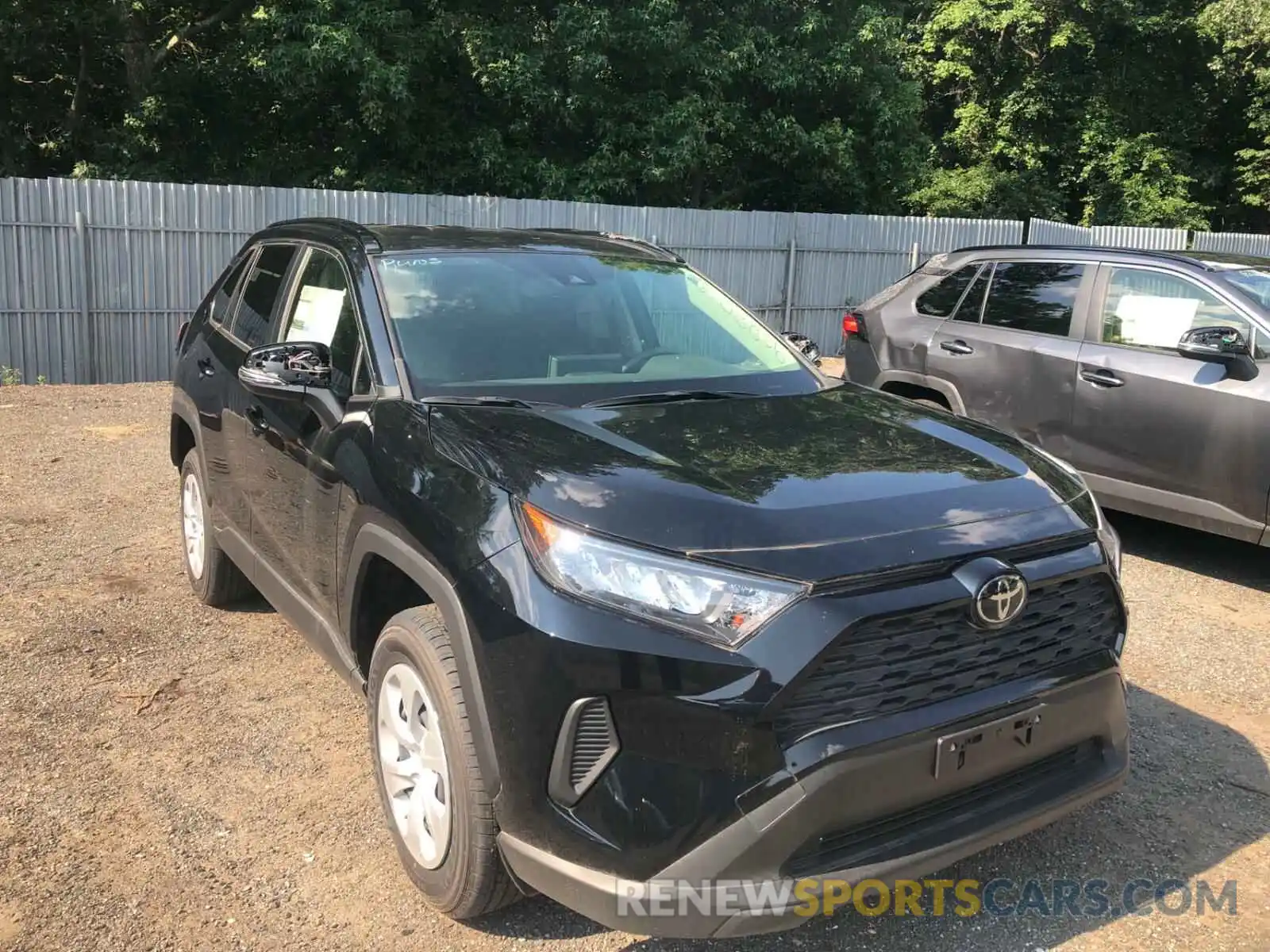 1 Photograph of a damaged car JTMG1RFV9KD517893 TOYOTA RAV4 2019