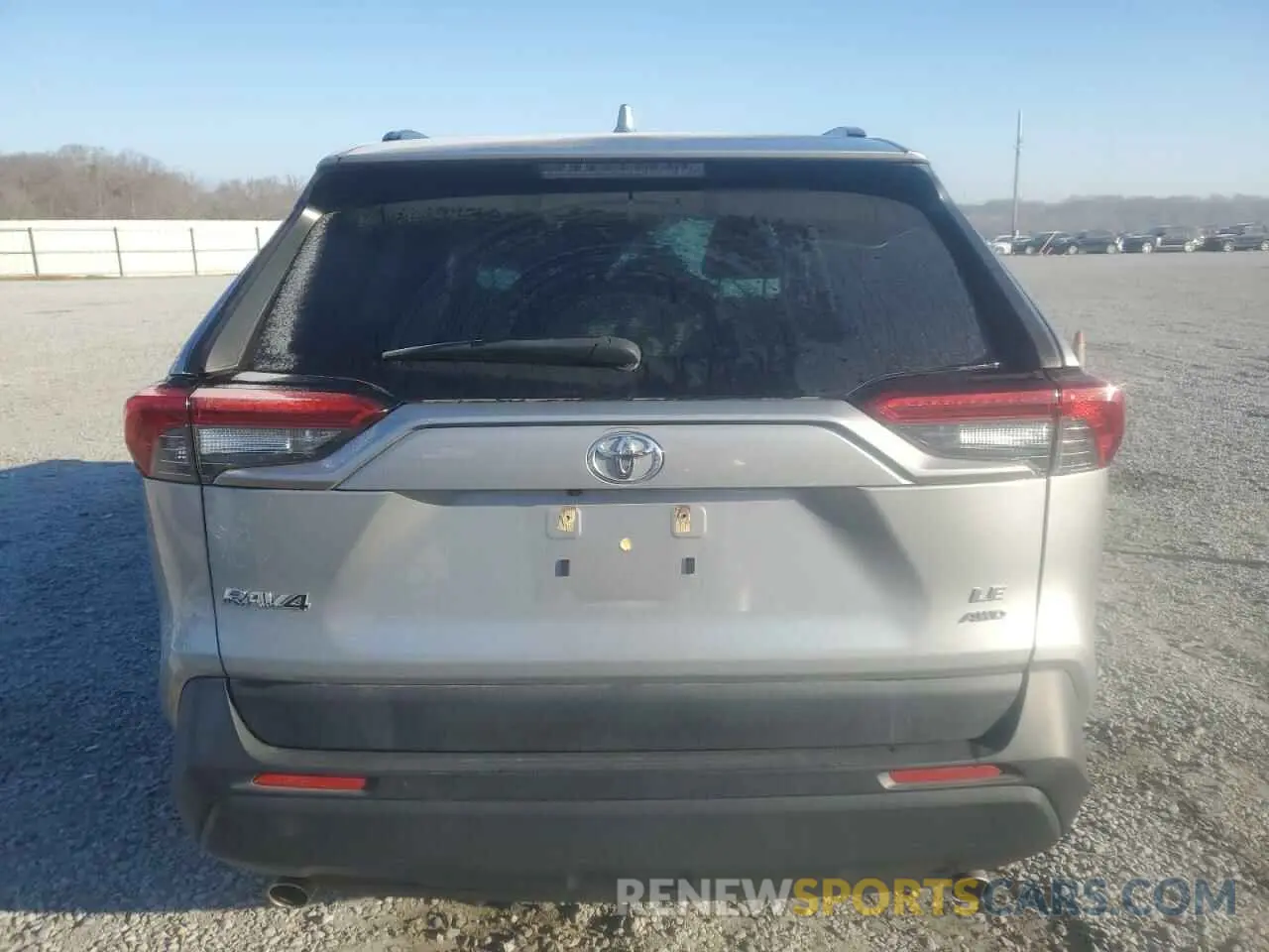 6 Photograph of a damaged car JTMG1RFV9KJ007366 TOYOTA RAV4 2019