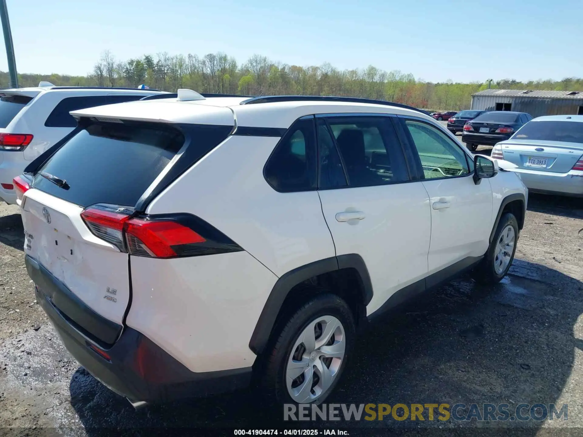 4 Photograph of a damaged car JTMG1RFV9KJ011935 TOYOTA RAV4 2019