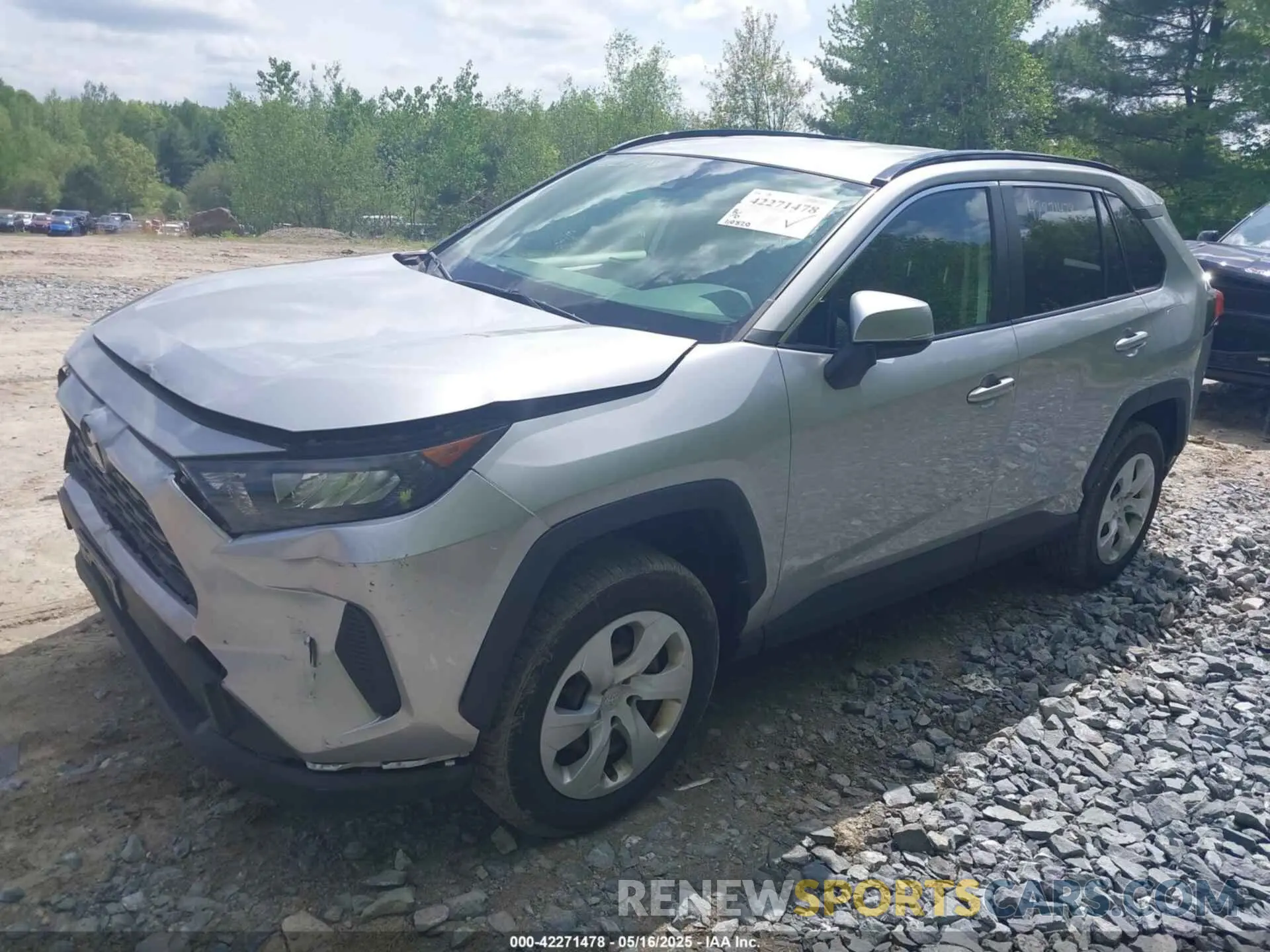 2 Photograph of a damaged car JTMG1RFV9KJ020859 TOYOTA RAV4 2019