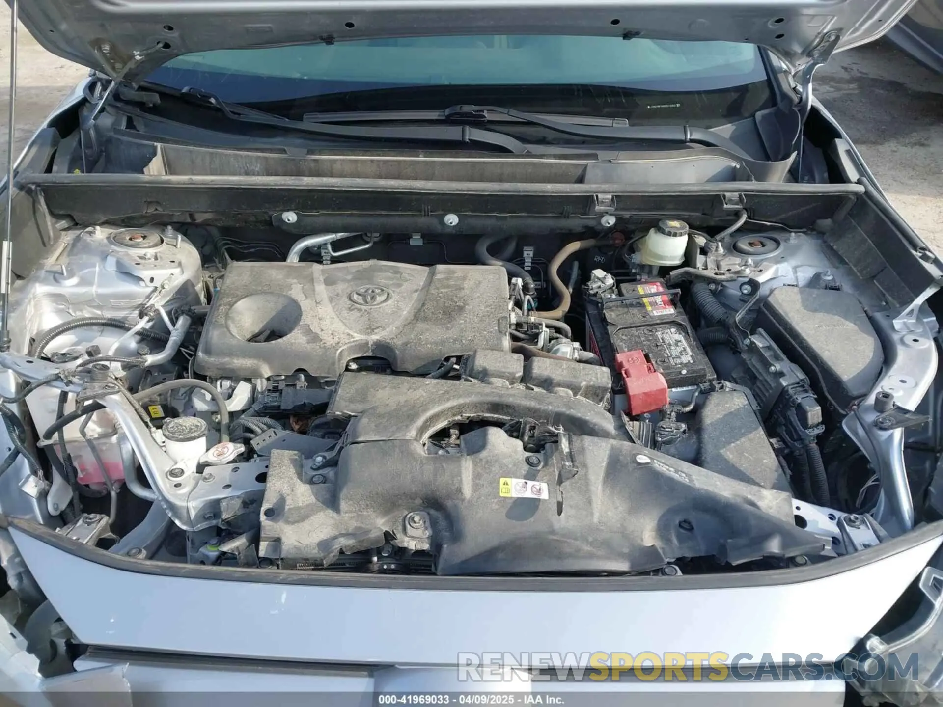 10 Photograph of a damaged car JTMG1RFVXKD012252 TOYOTA RAV4 2019