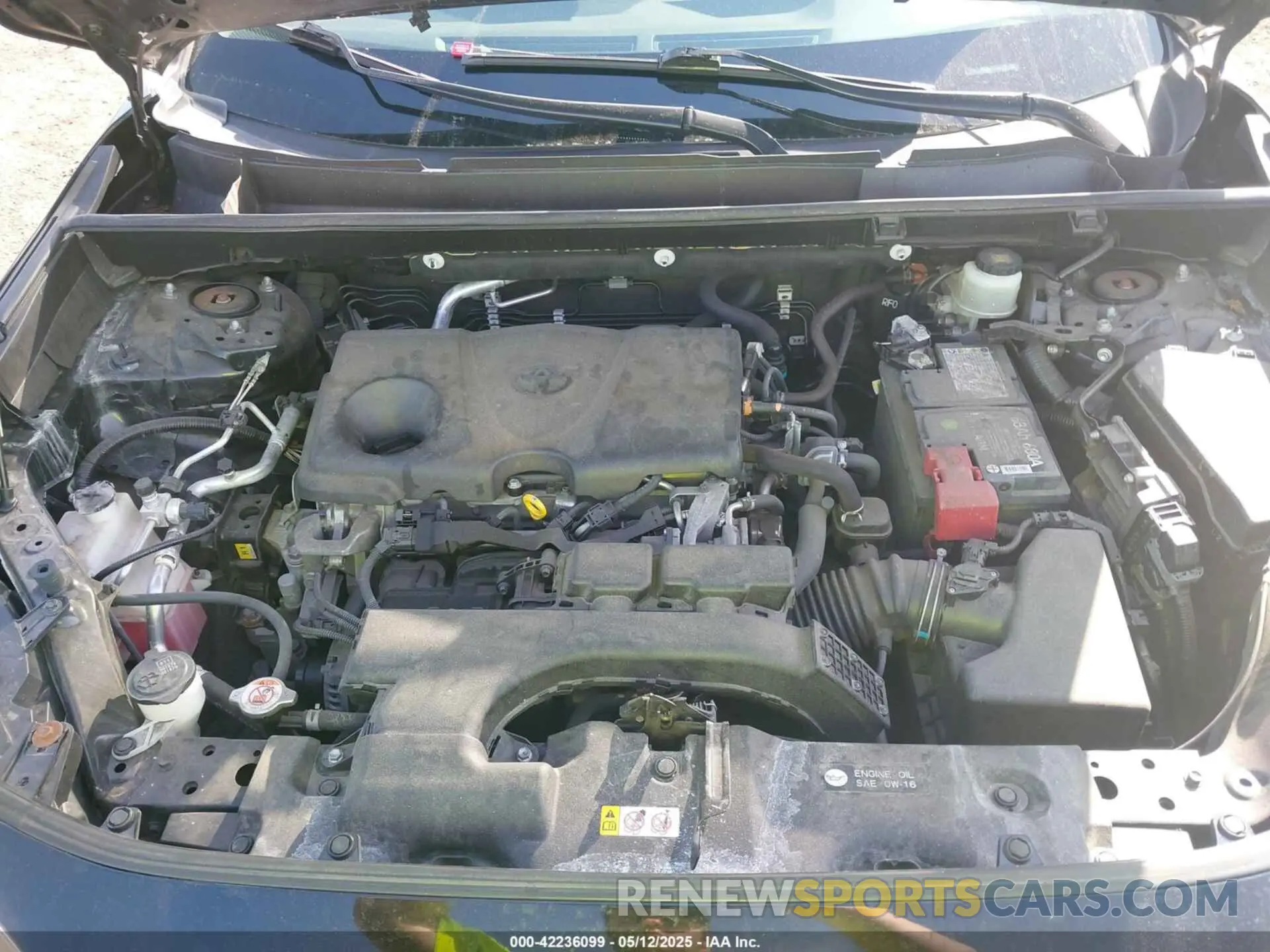10 Photograph of a damaged car JTMG1RFVXKD033862 TOYOTA RAV4 2019