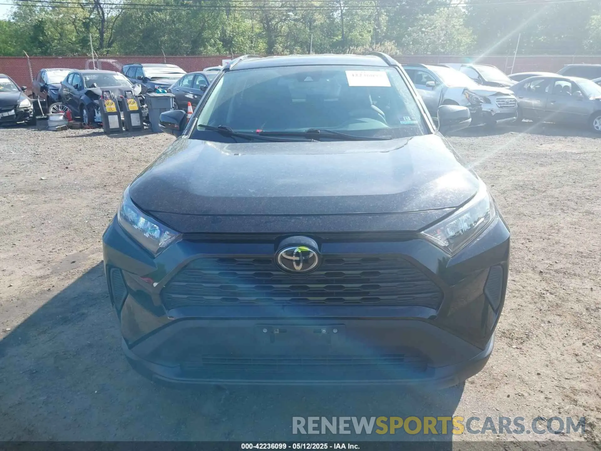 12 Photograph of a damaged car JTMG1RFVXKD033862 TOYOTA RAV4 2019