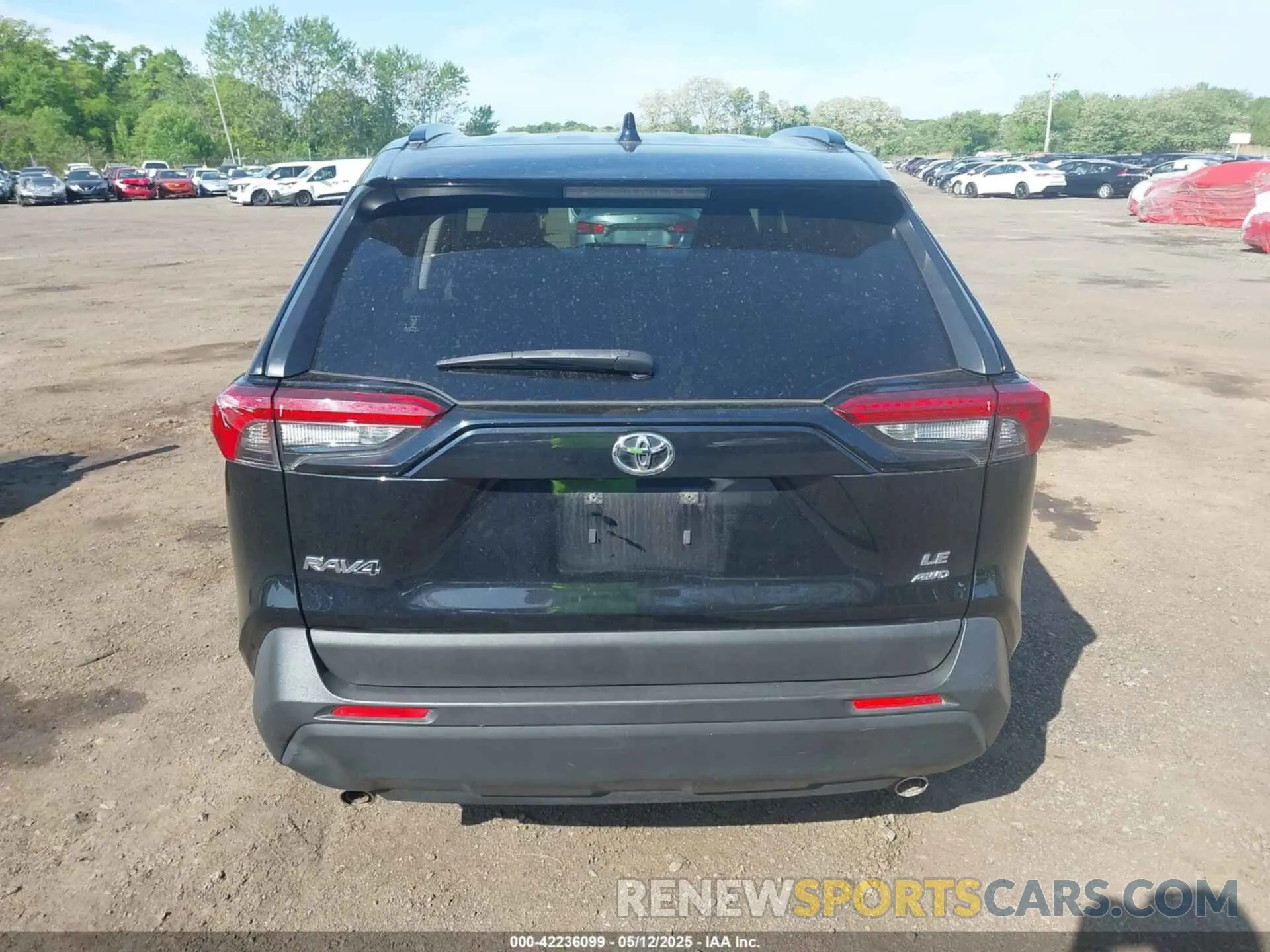 16 Photograph of a damaged car JTMG1RFVXKD033862 TOYOTA RAV4 2019