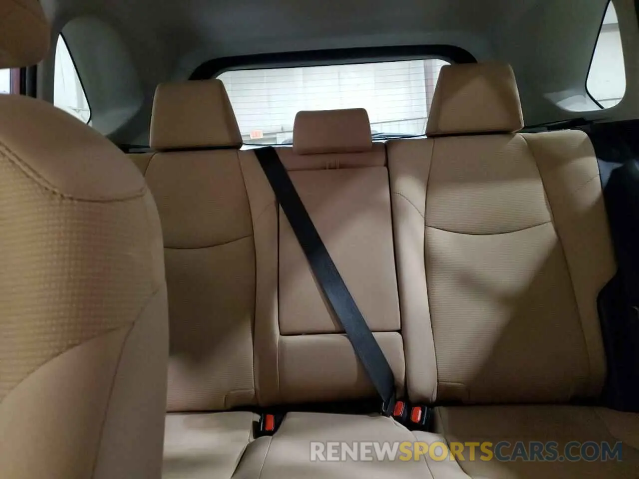10 Photograph of a damaged car JTMG1RFVXKJ004296 TOYOTA RAV4 2019