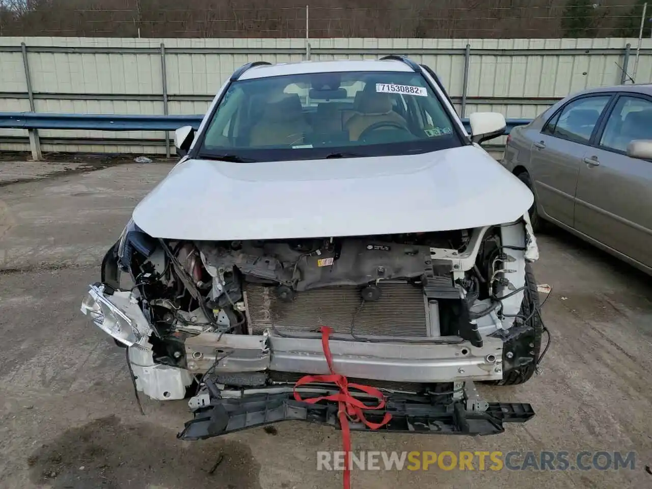 5 Photograph of a damaged car JTMG1RFVXKJ005576 TOYOTA RAV4 2019