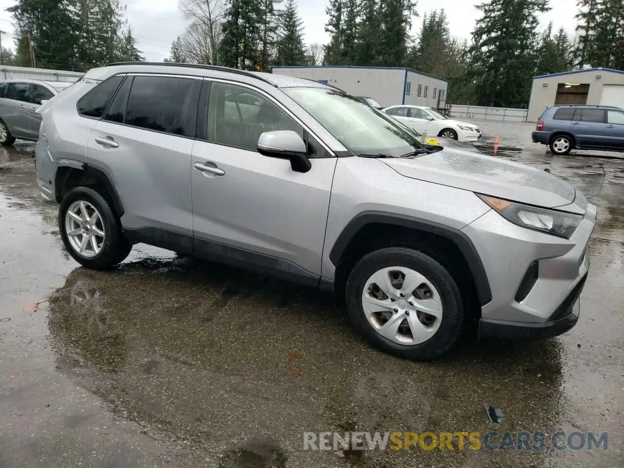 4 Photograph of a damaged car JTMG1RFVXKJ015699 TOYOTA RAV4 2019