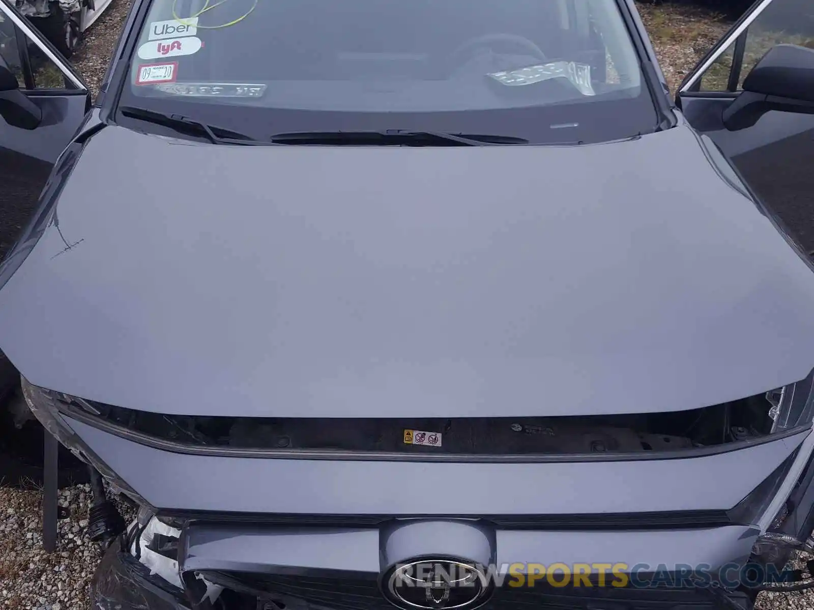 7 Photograph of a damaged car JTMH1RFV0KD013219 TOYOTA RAV4 2019