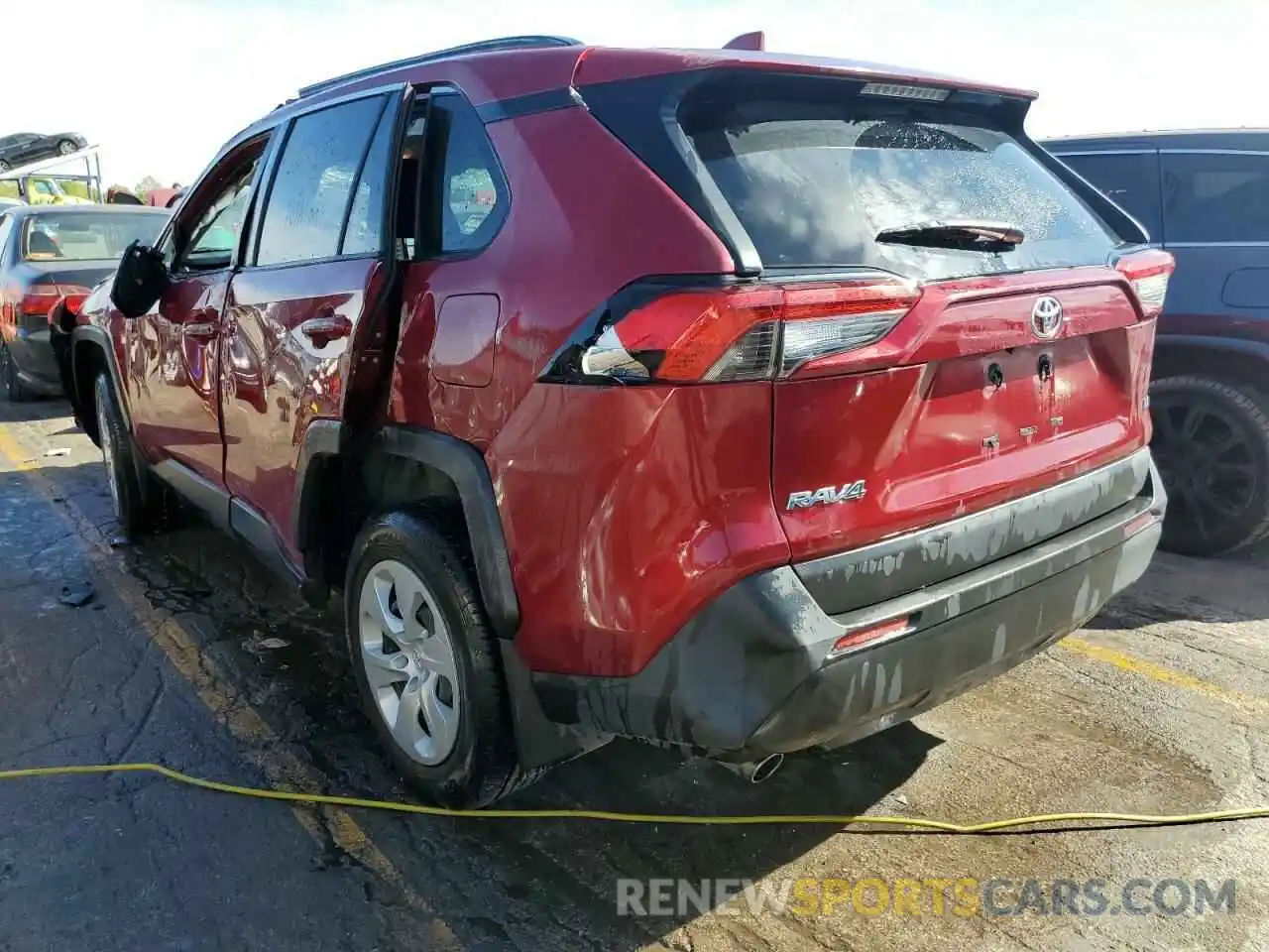 3 Photograph of a damaged car JTMH1RFV0KD017724 TOYOTA RAV4 2019