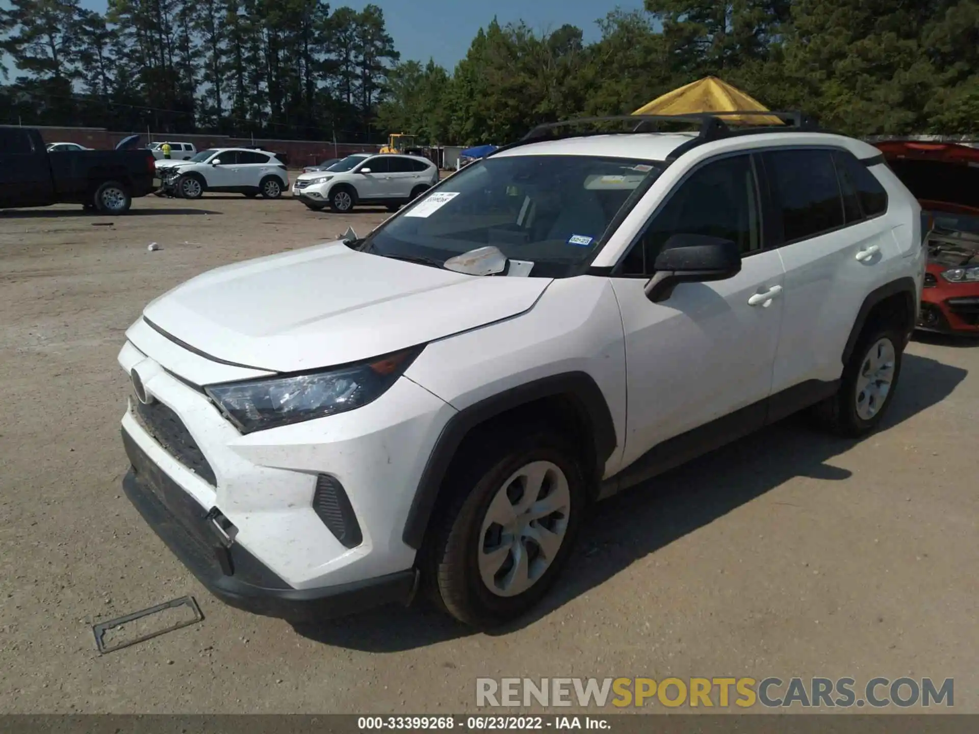 2 Photograph of a damaged car JTMH1RFV0KD500176 TOYOTA RAV4 2019