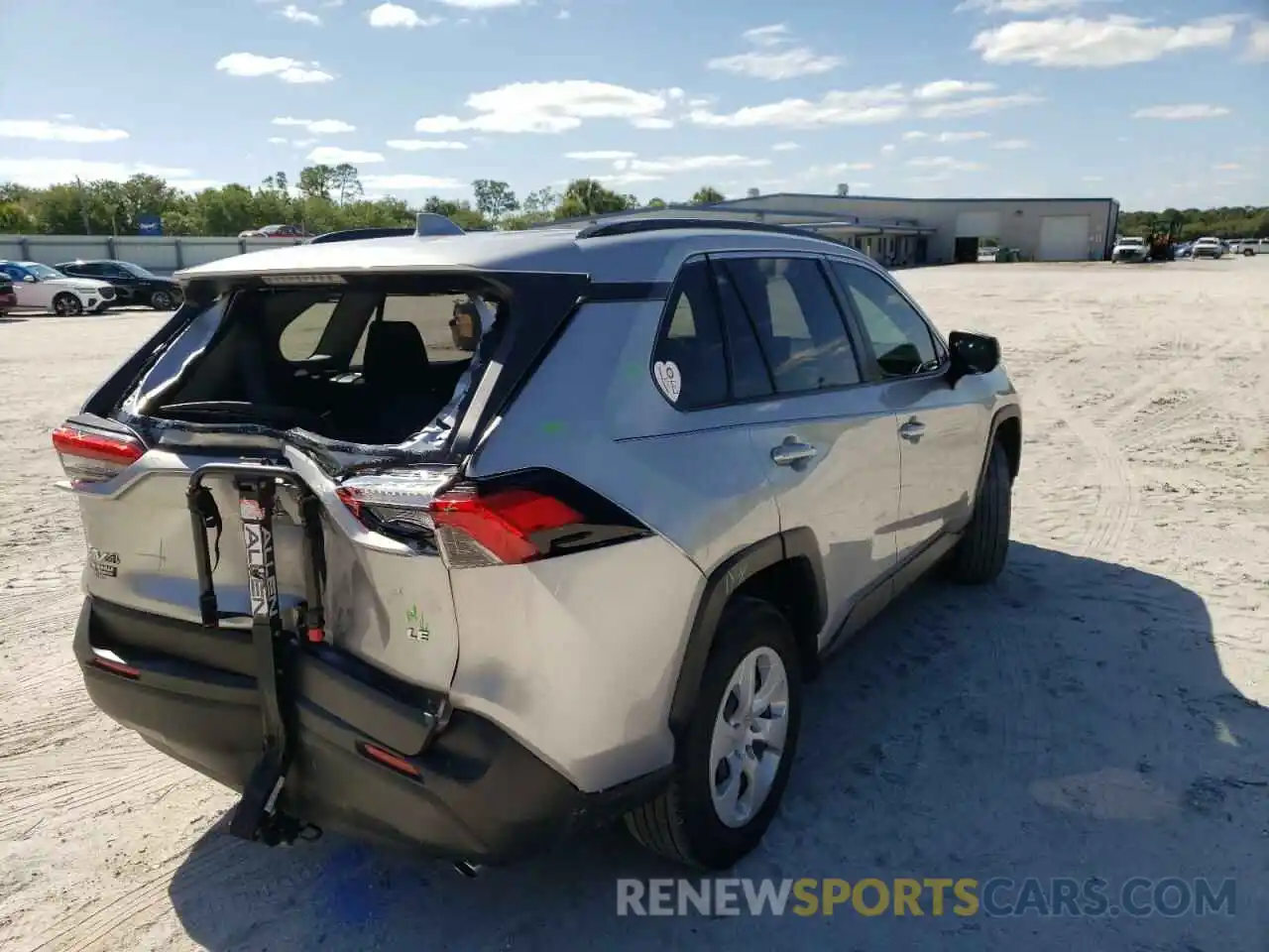 4 Photograph of a damaged car JTMH1RFV0KJ001329 TOYOTA RAV4 2019