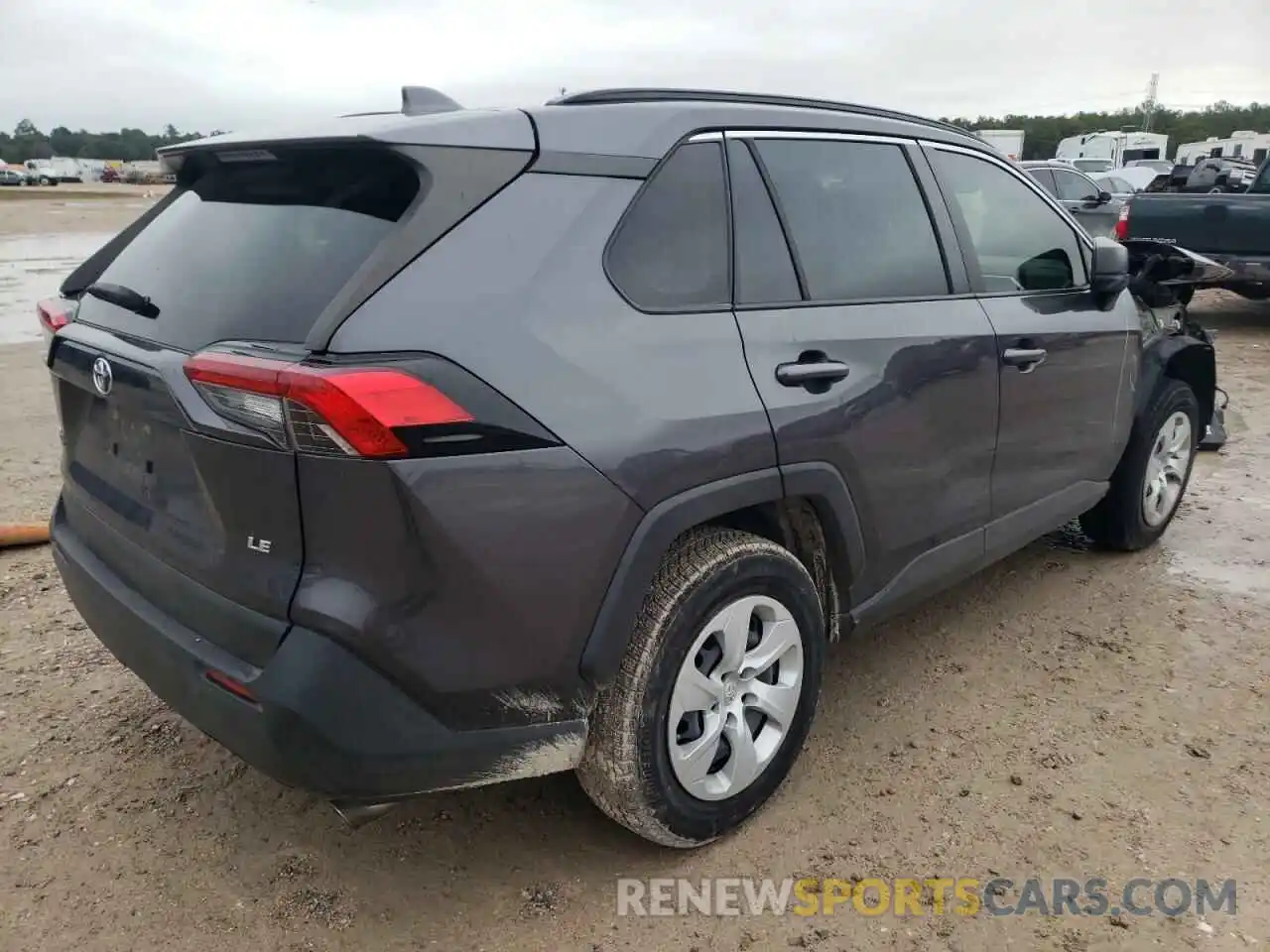 3 Photograph of a damaged car JTMH1RFV0KJ010581 TOYOTA RAV4 2019