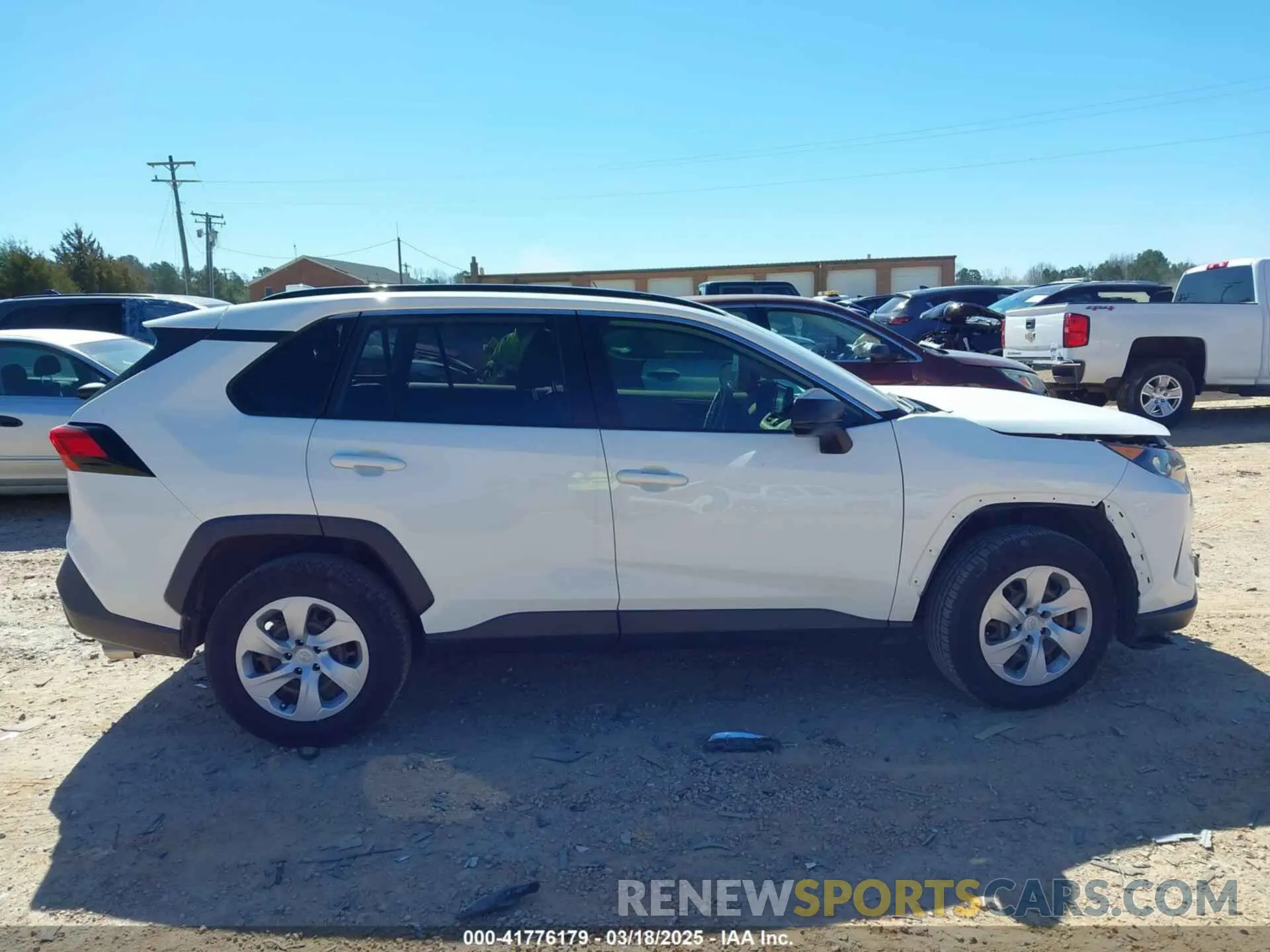 13 Photograph of a damaged car JTMH1RFV1KD004173 TOYOTA RAV4 2019