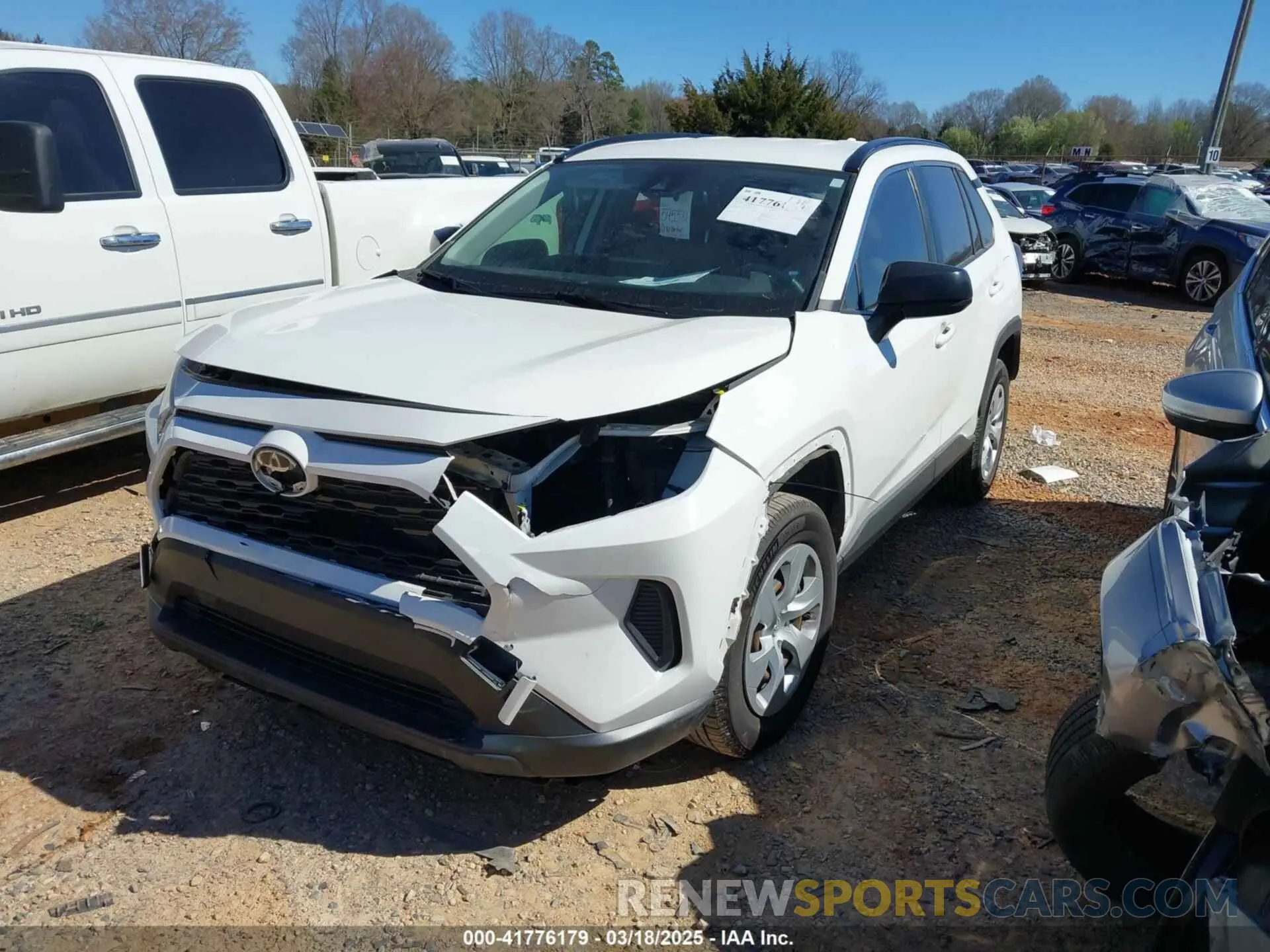 2 Photograph of a damaged car JTMH1RFV1KD004173 TOYOTA RAV4 2019
