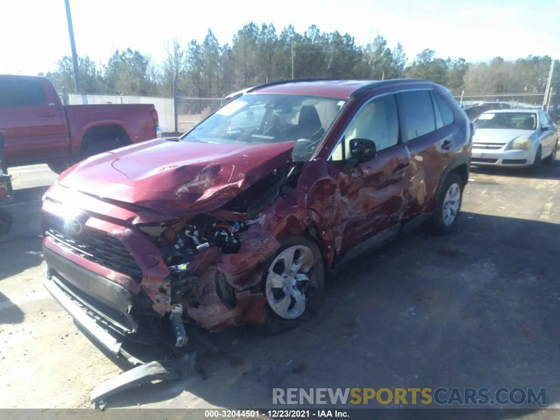 2 Photograph of a damaged car JTMH1RFV1KD022768 TOYOTA RAV4 2019