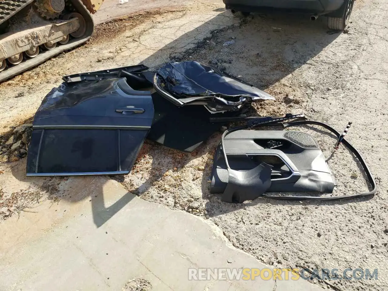 13 Photograph of a damaged car JTMH1RFV1KD034600 TOYOTA RAV4 2019